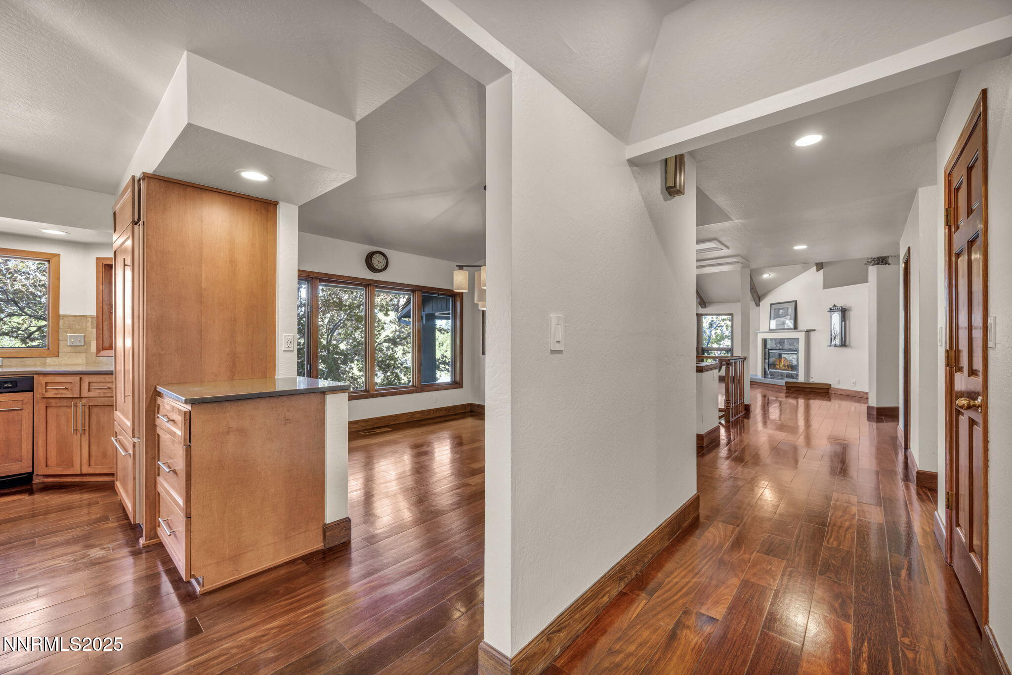 60-web-or-mls-4283-water-hole-rd