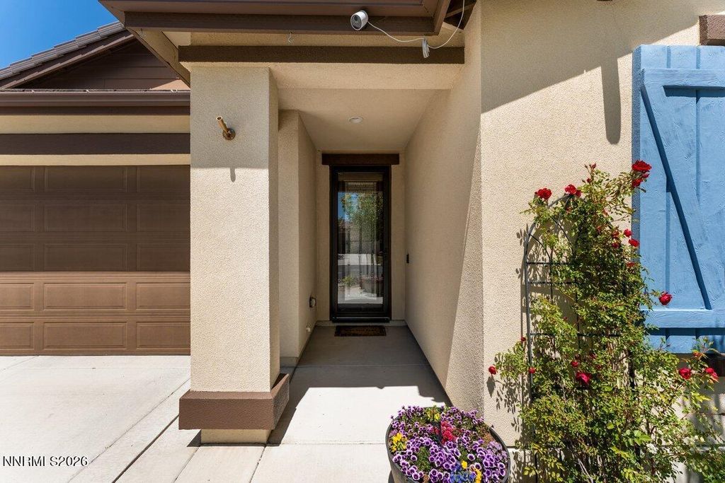 Photo of 1825 Cholula Drive, Reno, NV 89521 (MLS # 260005904)