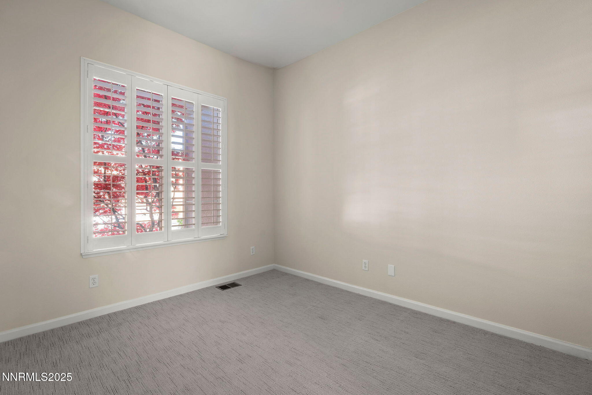 16-web-or-mls-16-print-_DSC7950 (2)