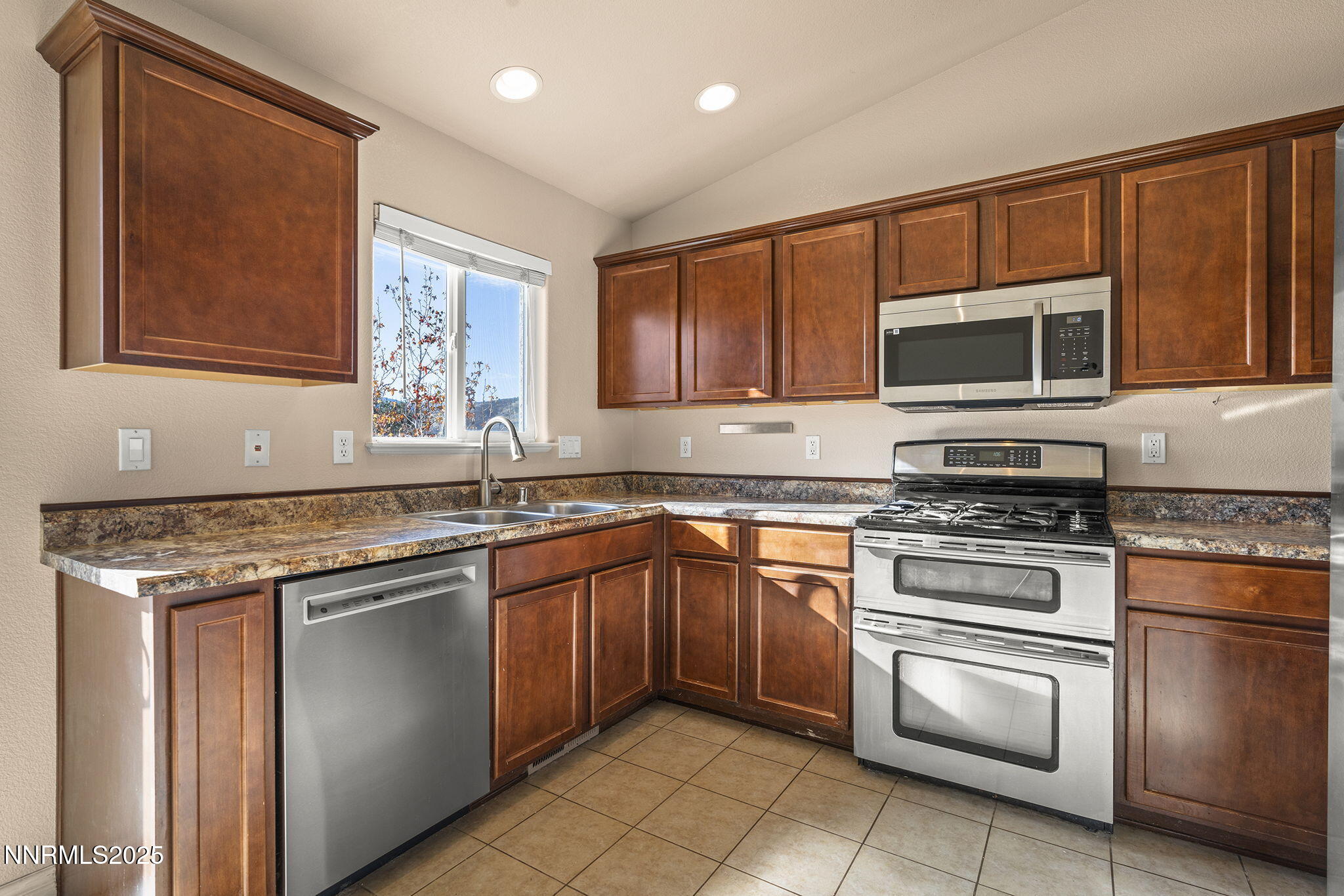 9-web-or-mls-_DSC0704