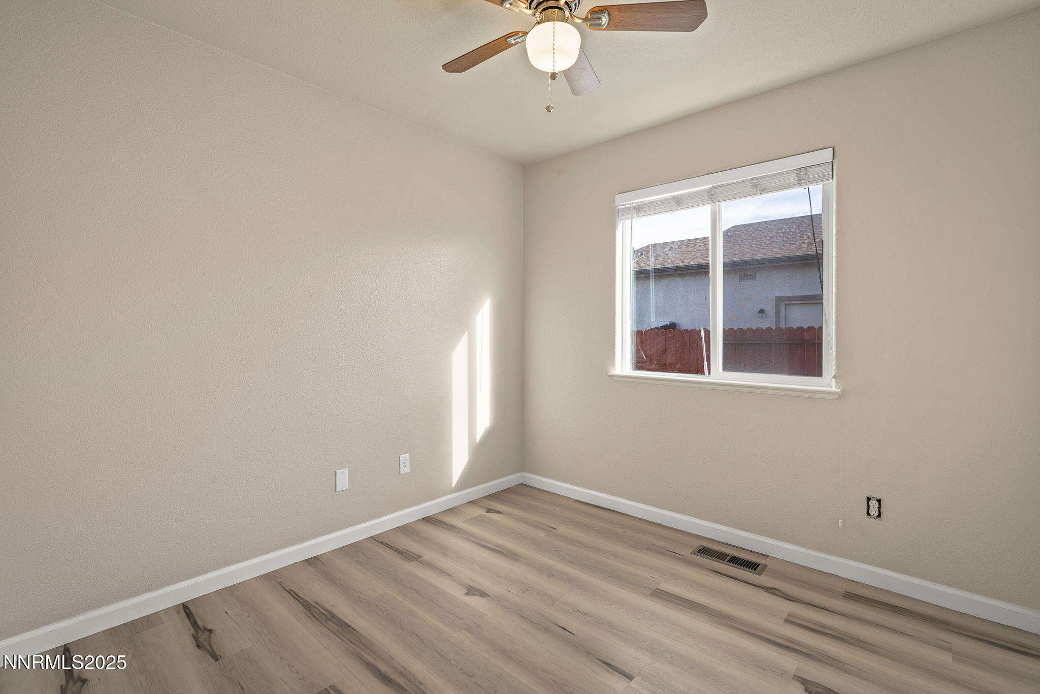 13-web-or-mls-_DSC0726