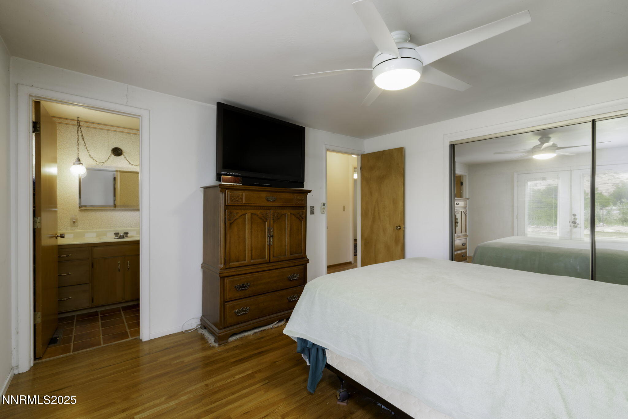 23-web-or-mls-4879 Idlewild-23