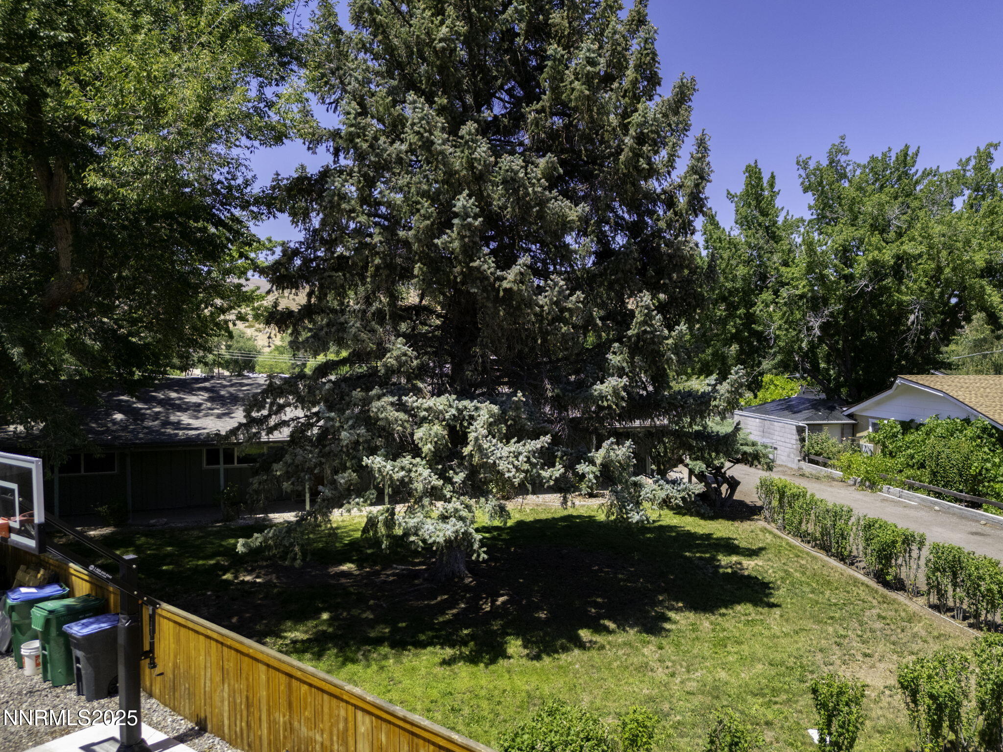 64-web-or-mls-4879 Idlewild-66