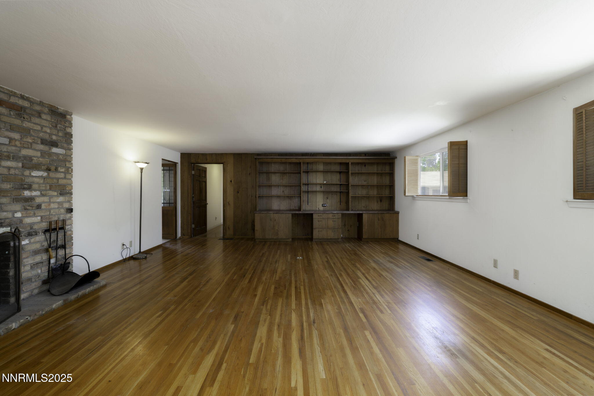 21-web-or-mls-4879 Idlewild-21