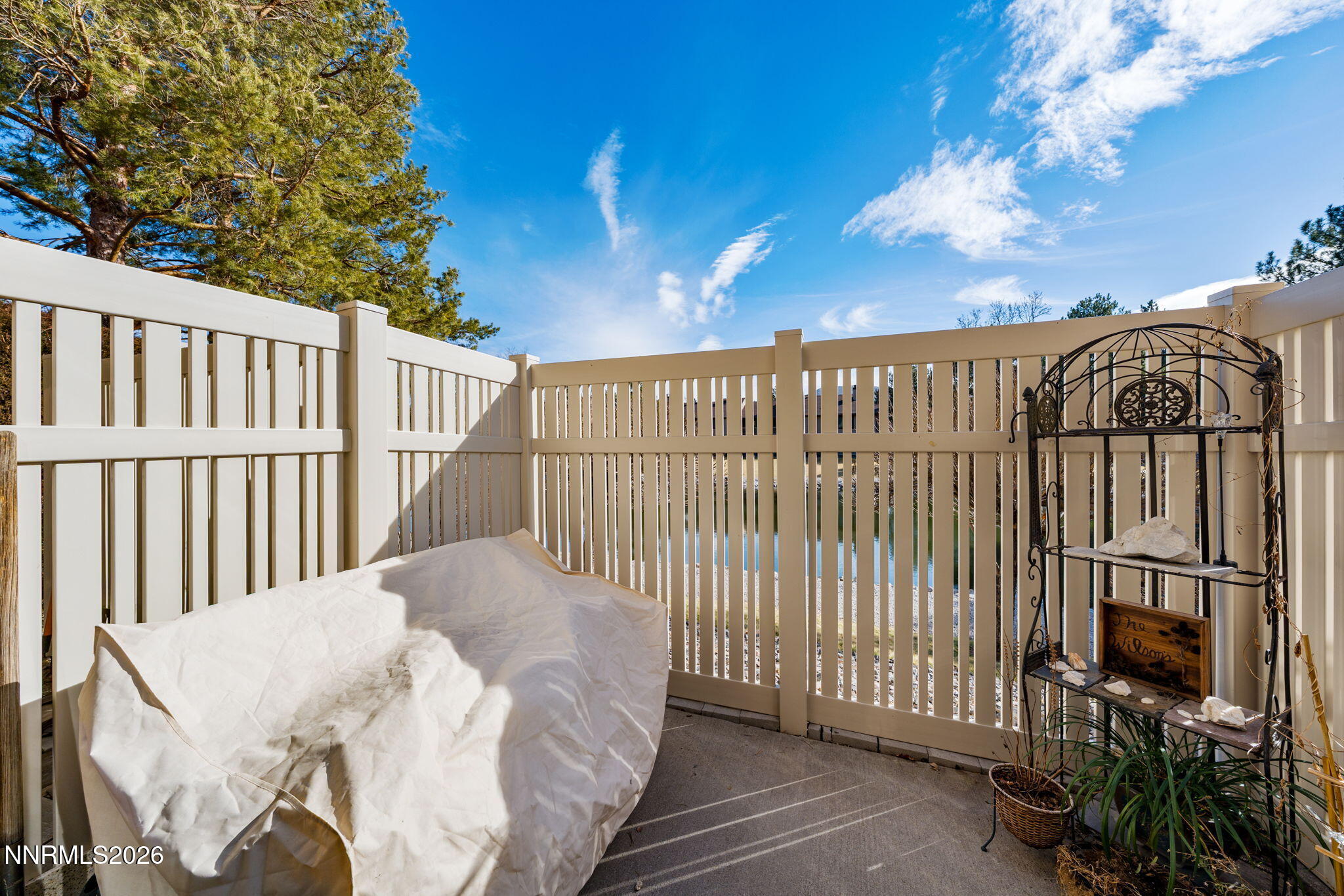 26-web-or-mls-A7V04400