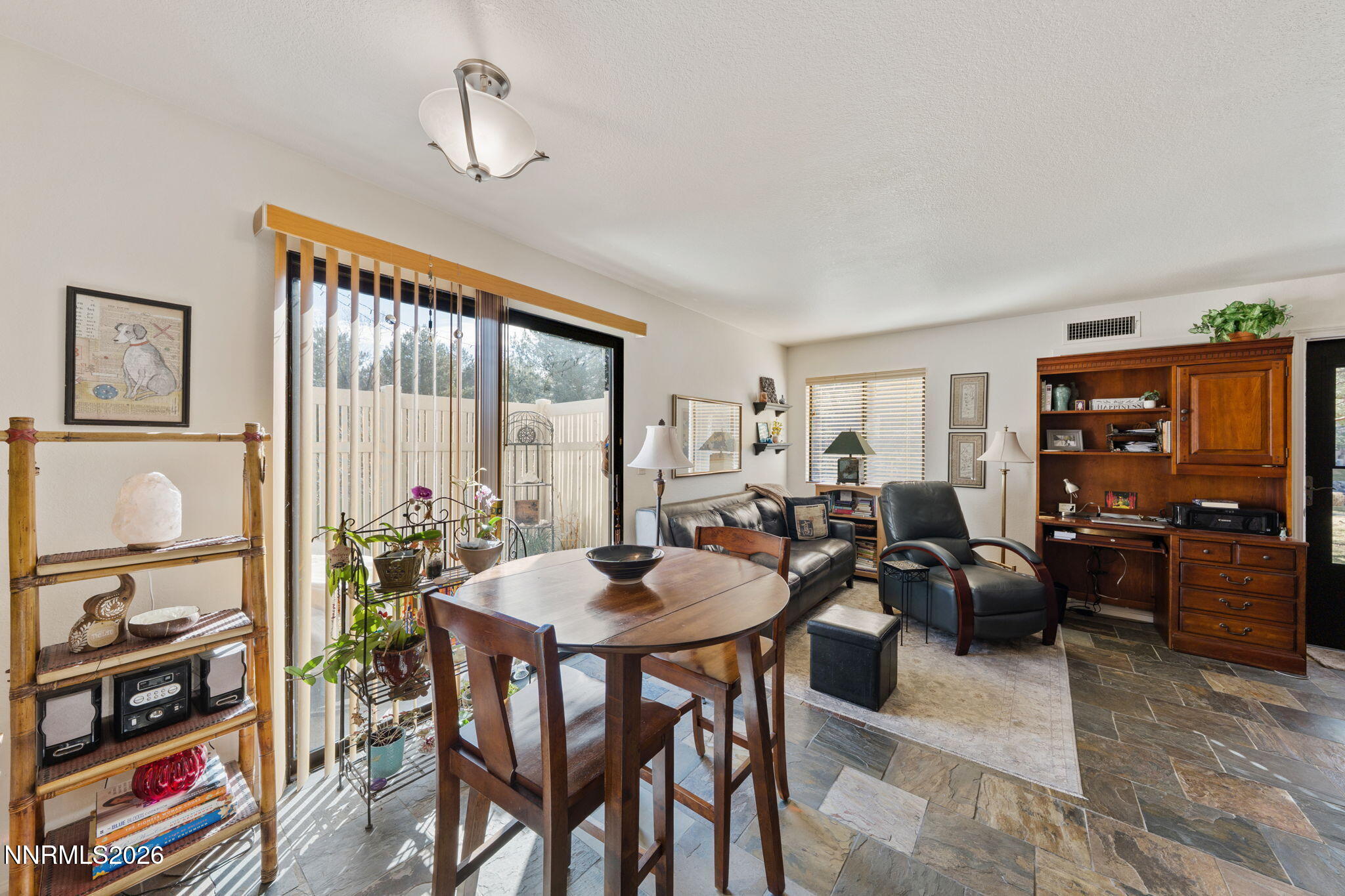 40-web-or-mls-A7V04482