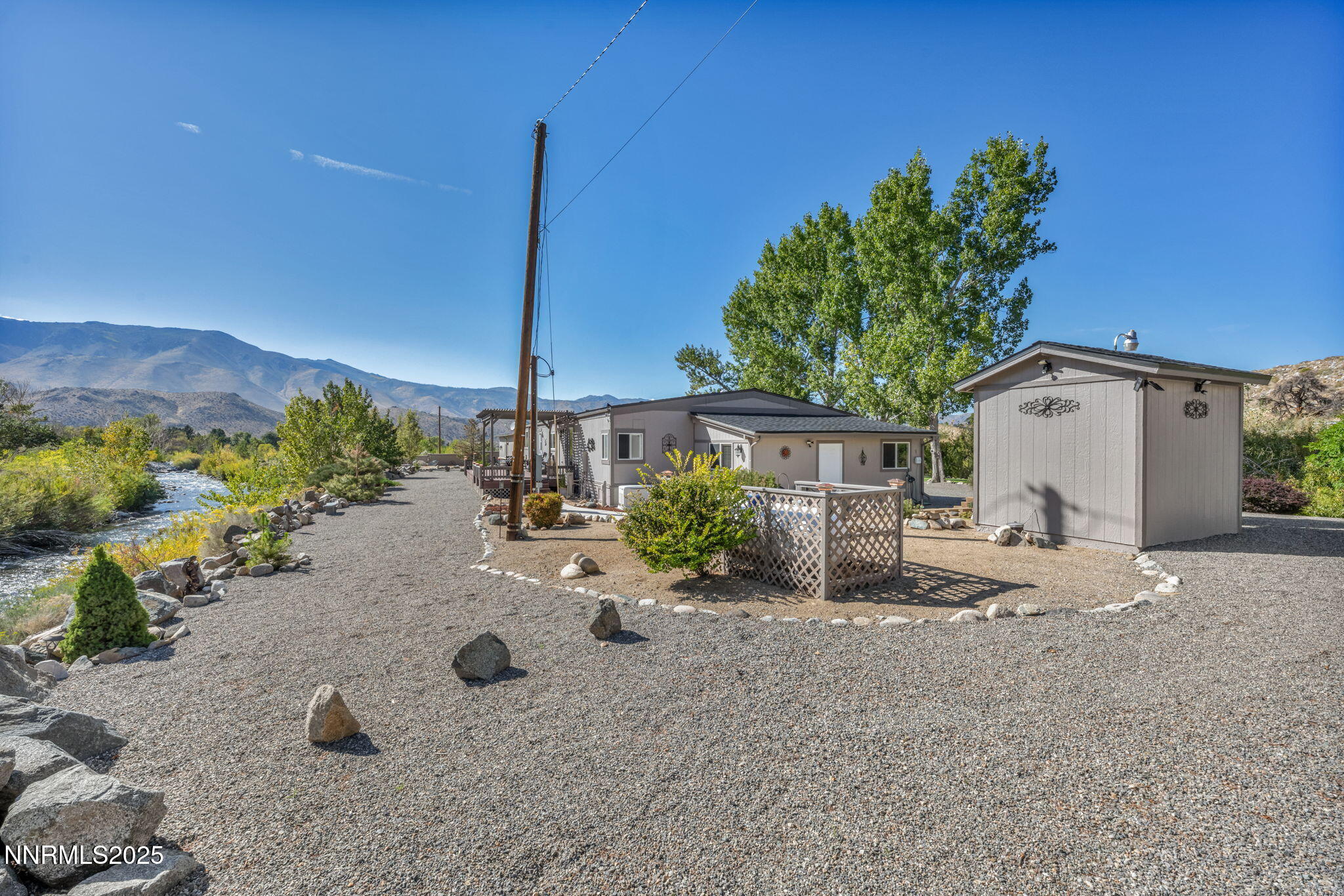 9-web-or-mls-45-n-river-ln