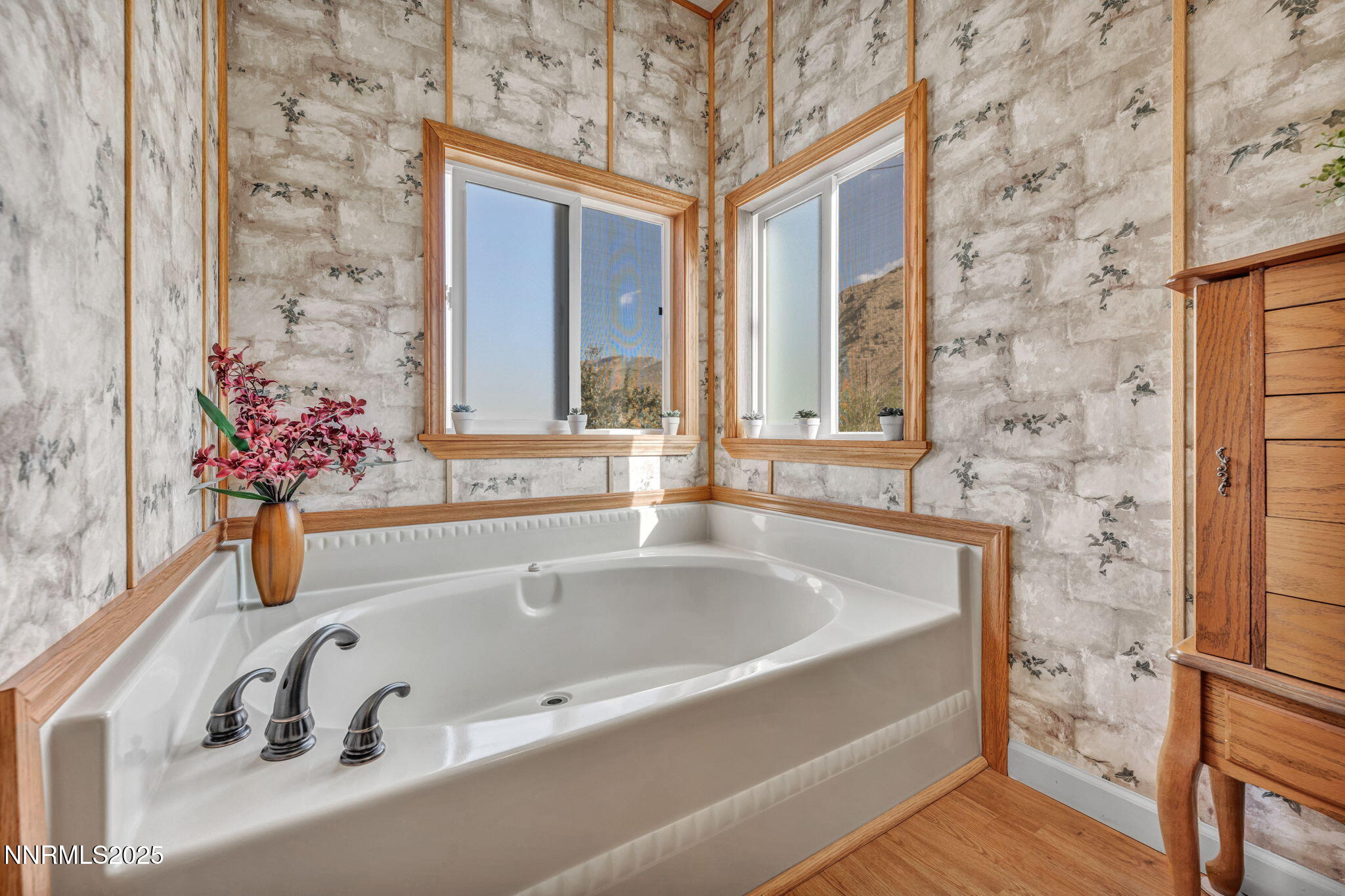 62-web-or-mls-45-n-river-ln