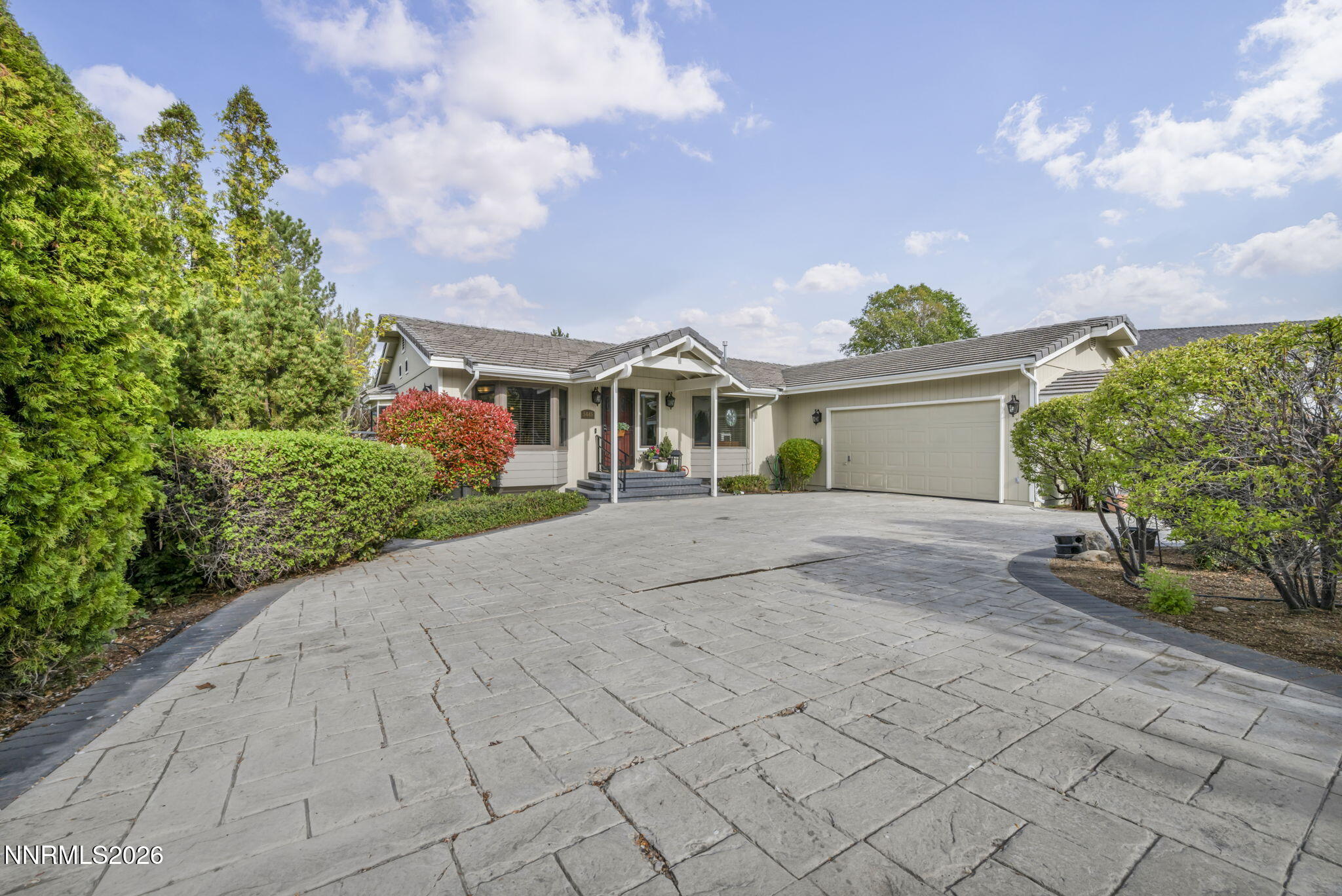 7-web-or-mls-5445-n-scarsdale-cir