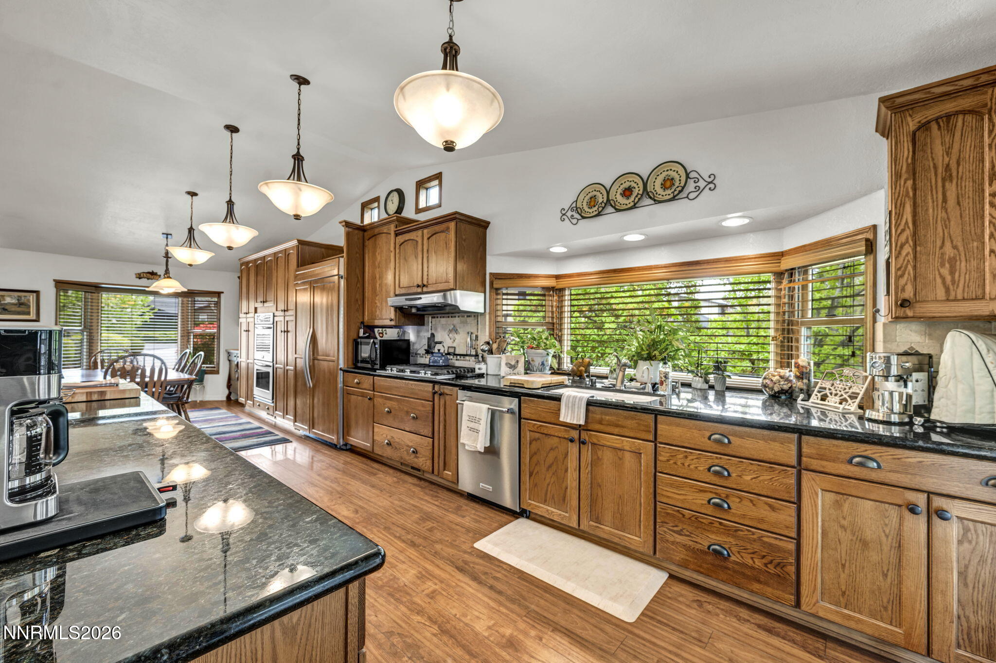 94-web-or-mls-5445-n-scarsdale-cir