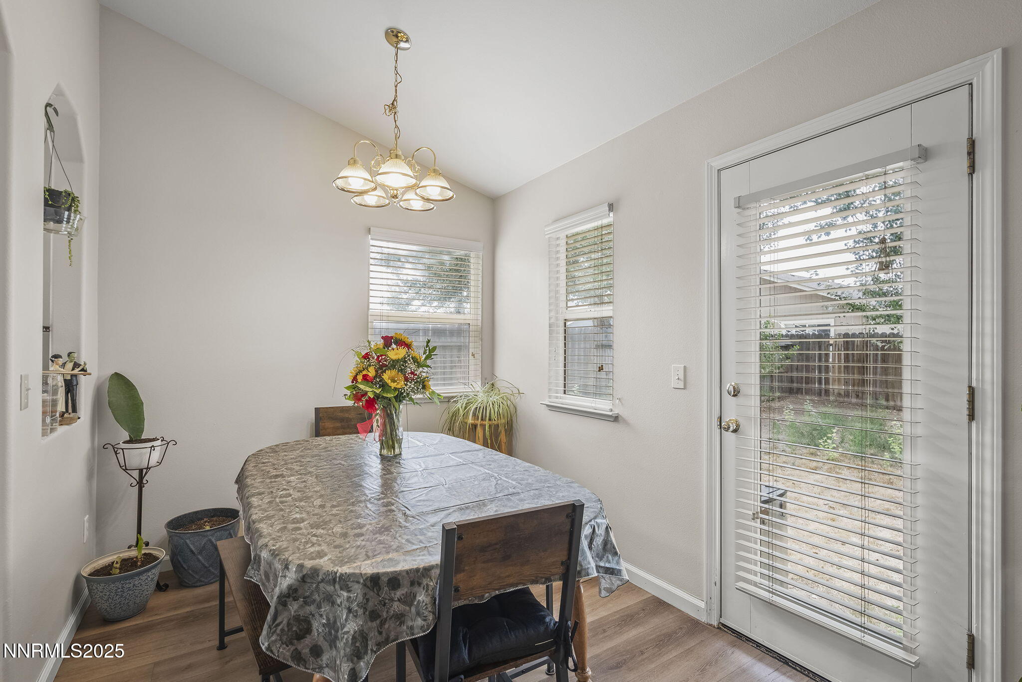 11-web-or-mls-_DSC0203