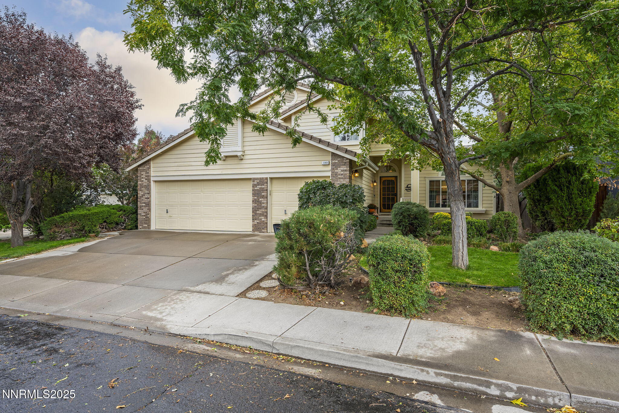 1-web-or-mls-_DSC0381