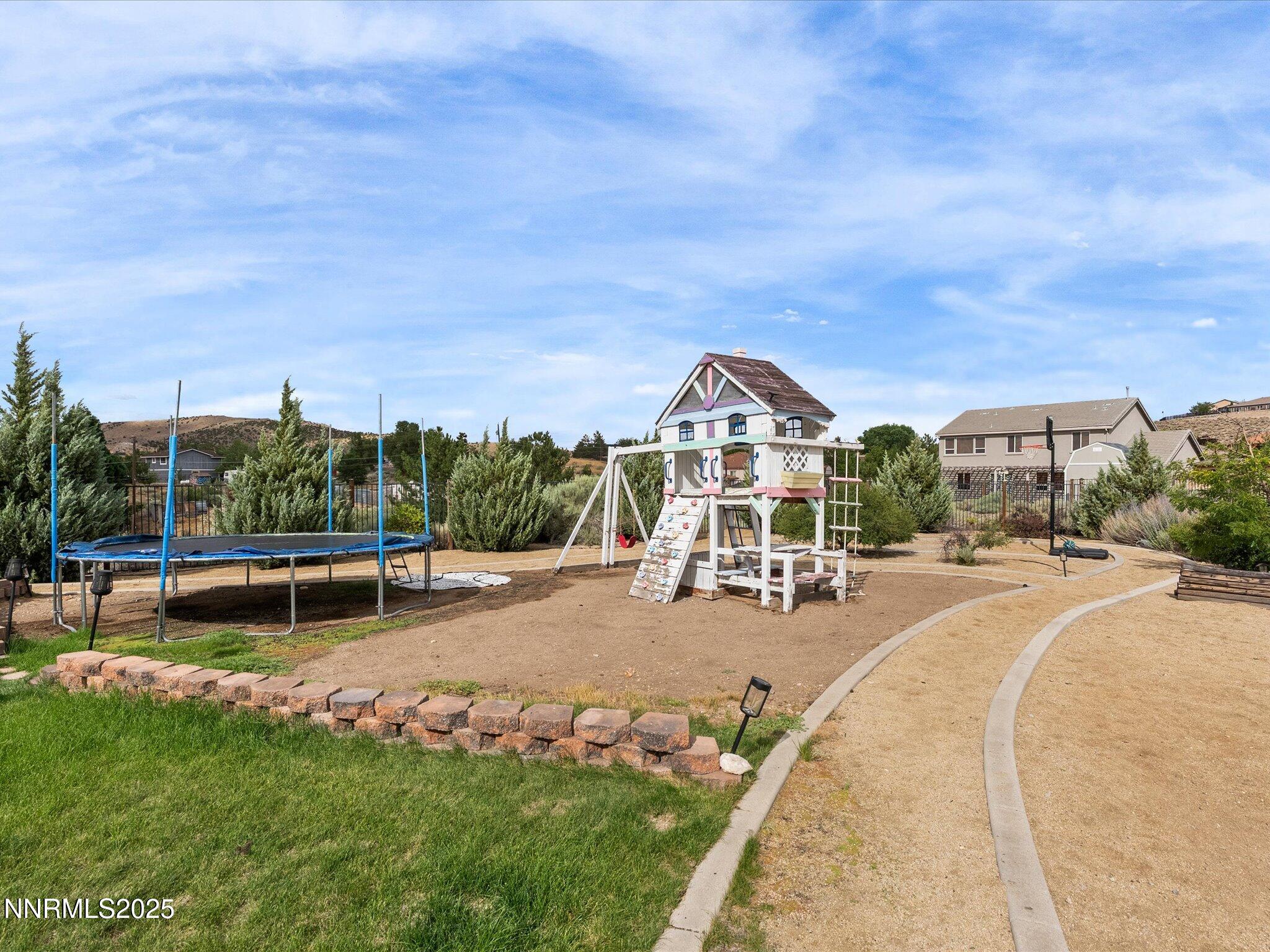 45-8720 Spearhead Way-144