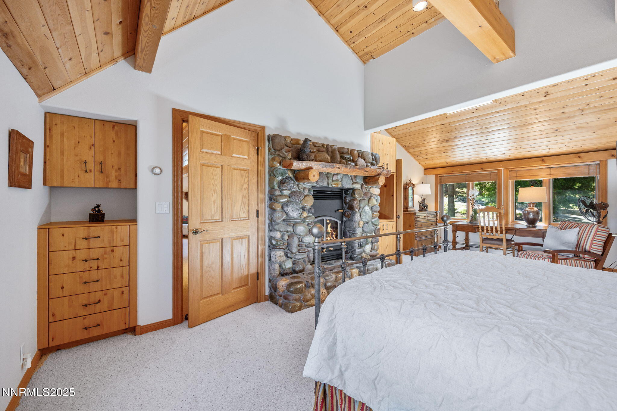 Upstairs Suite w/ Fireplace