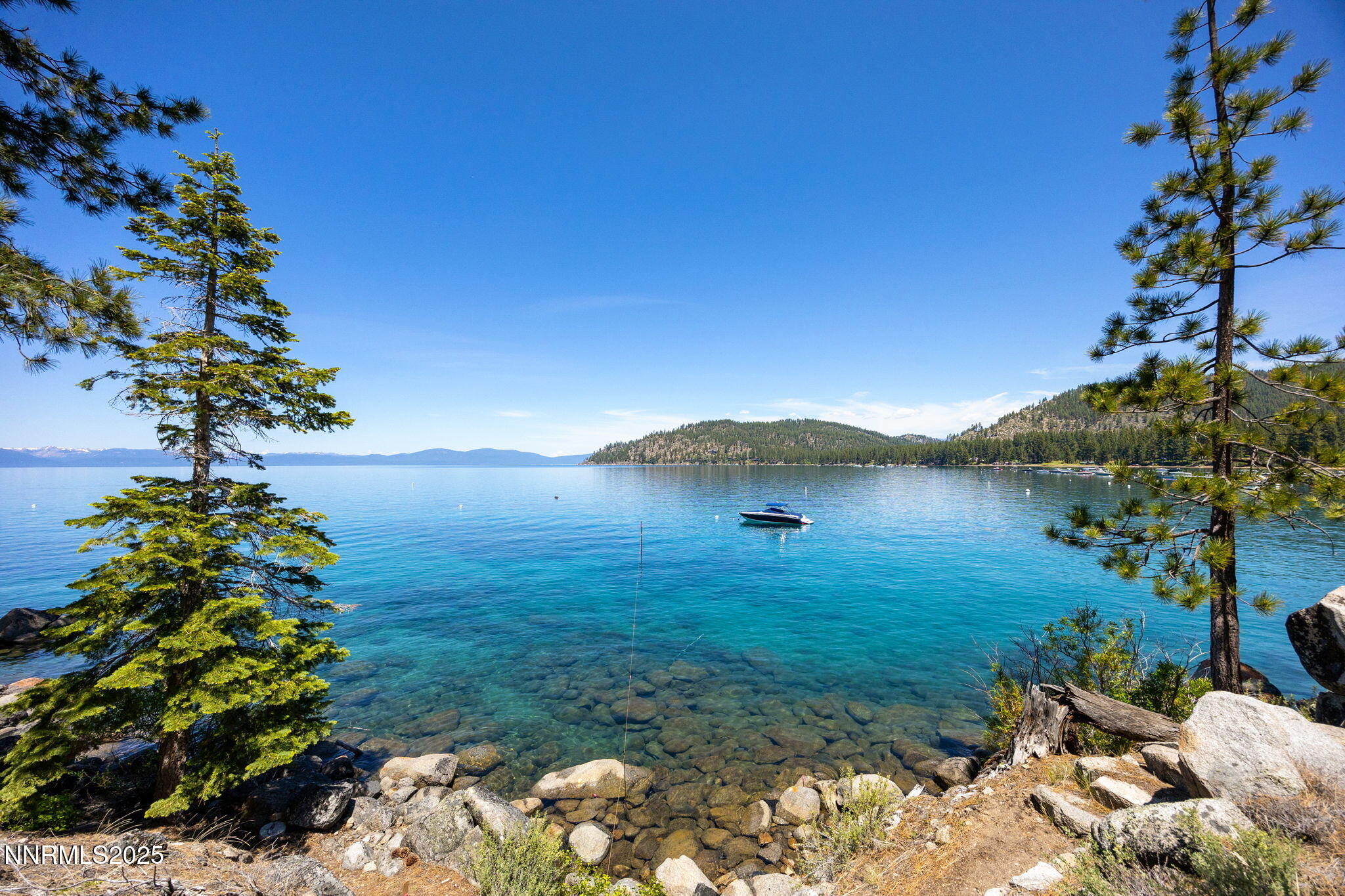 Crystal-Clear Shoreline View