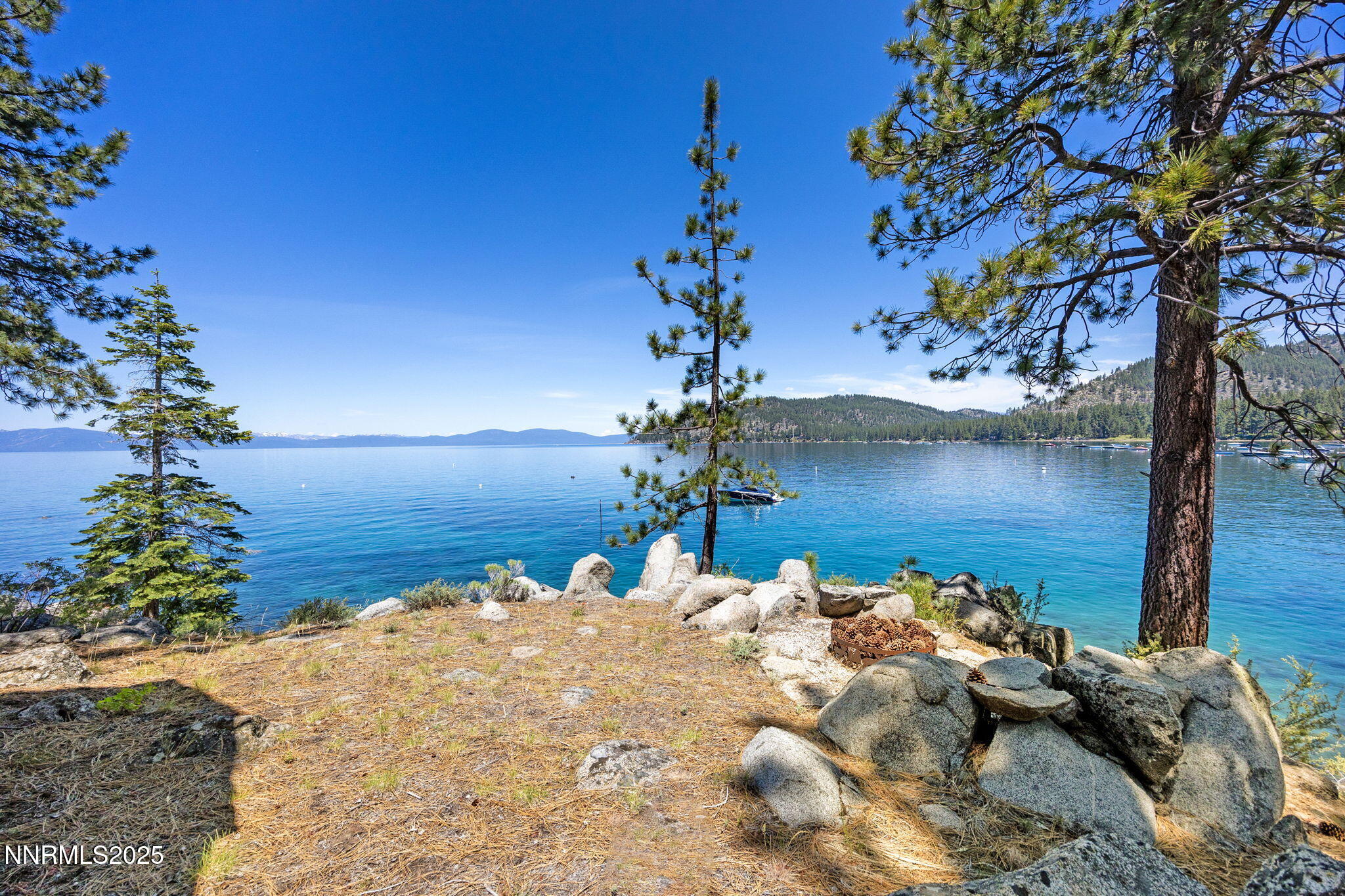 Lakeside Seating Outlook