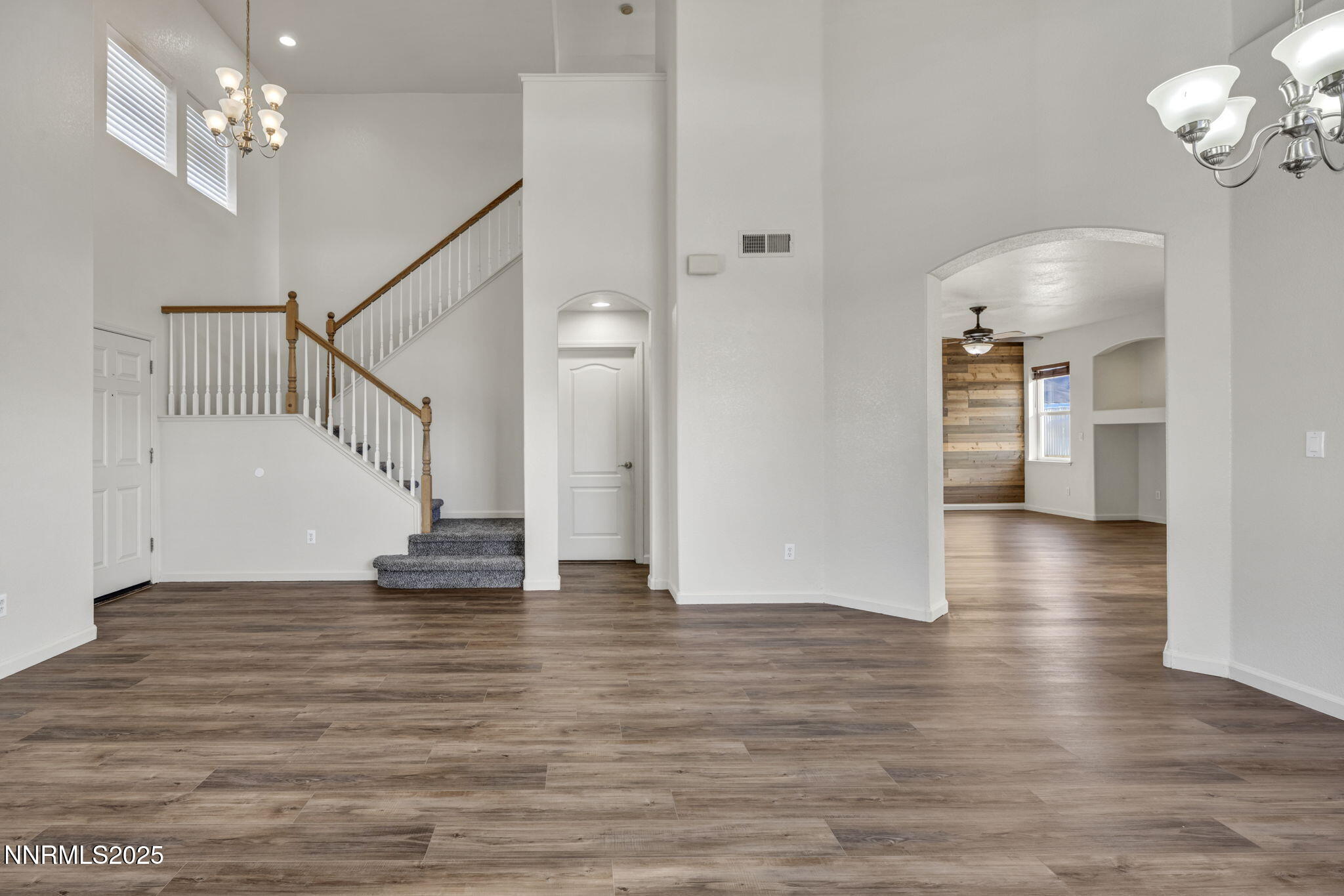 36-web-or-mls-119-red-oak-ct