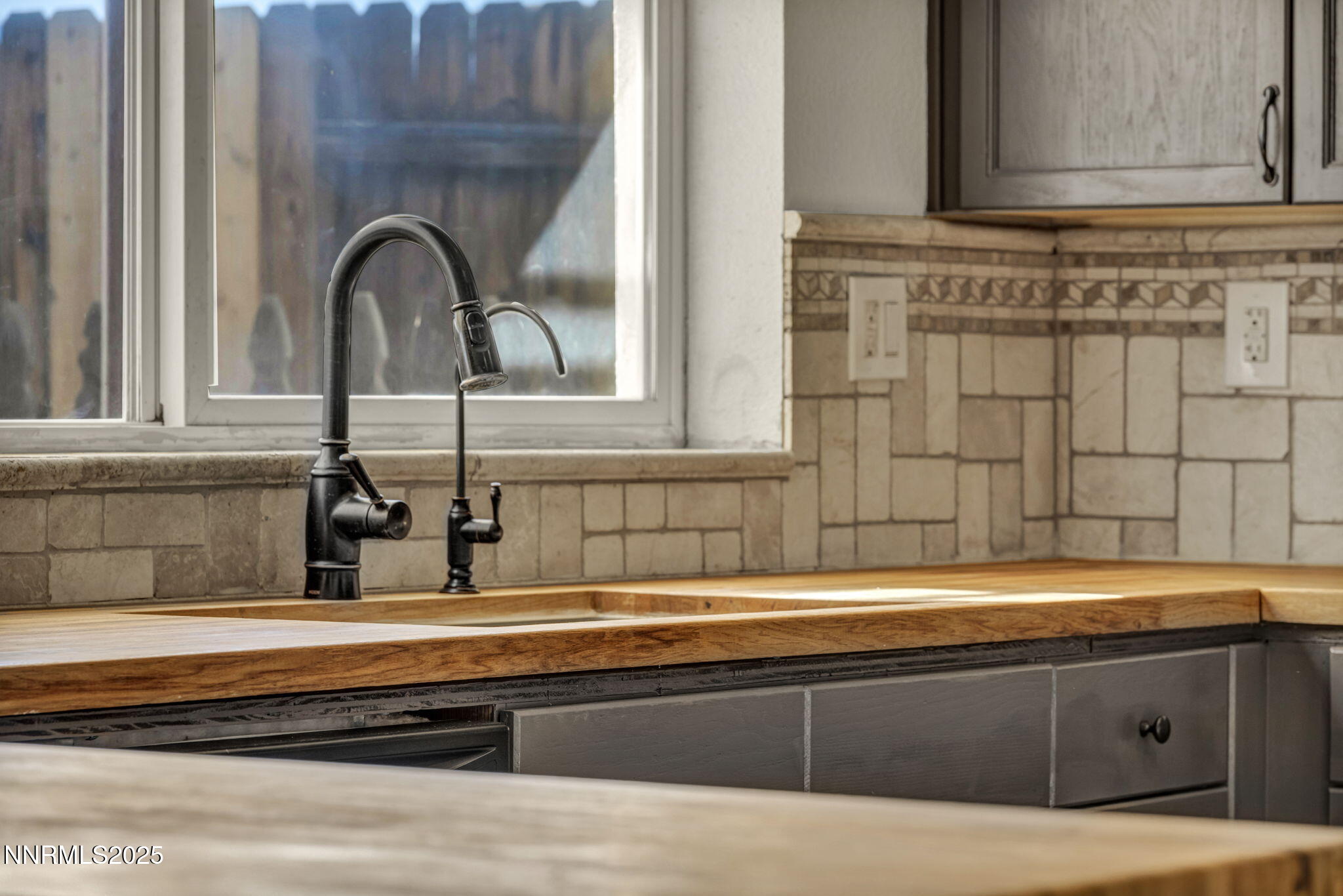 43-web-or-mls-119-red-oak-ct