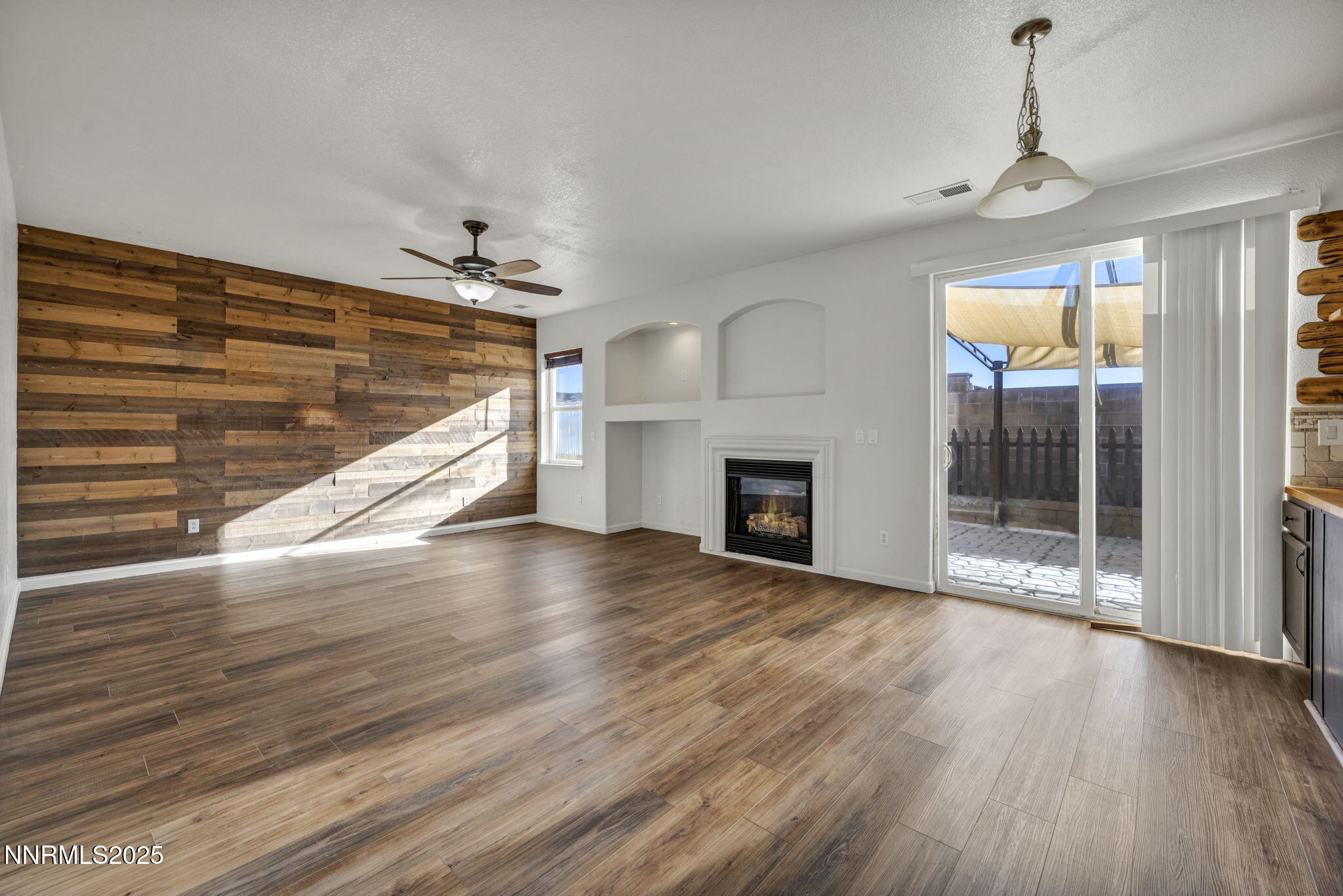 34-web-or-mls-119-red-oak-ct