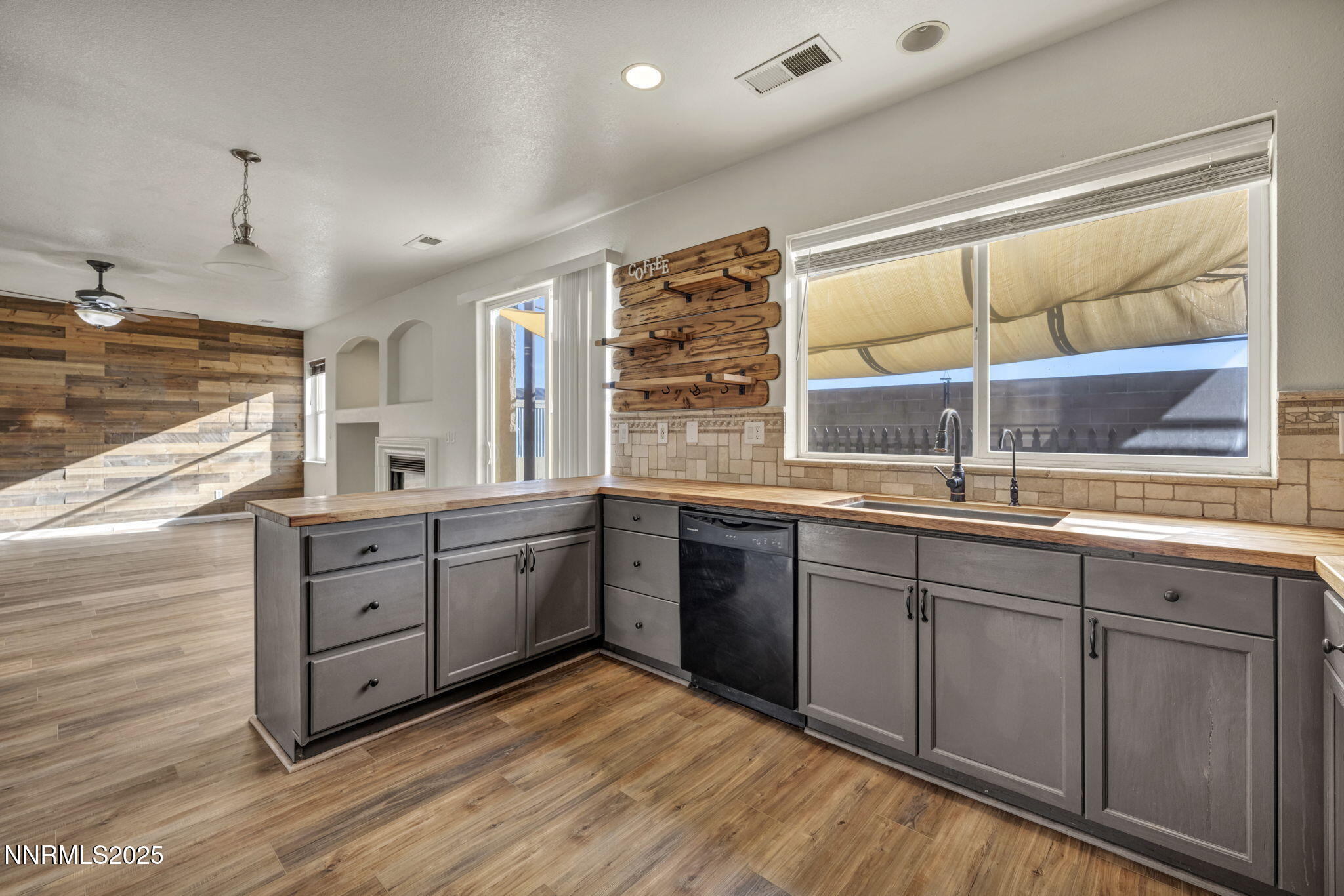 45-web-or-mls-119-red-oak-ct