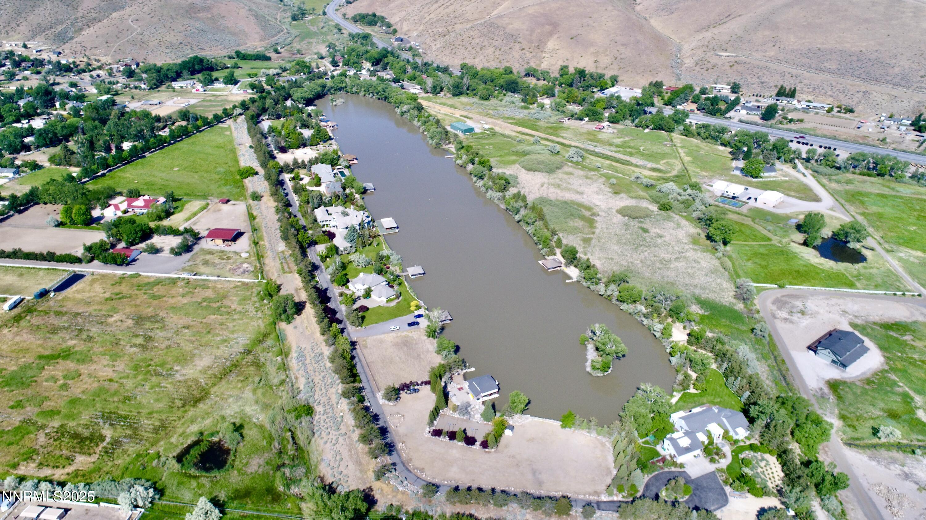 5621A241-827F-4626-A7A2-11E27EC697E8_1_2