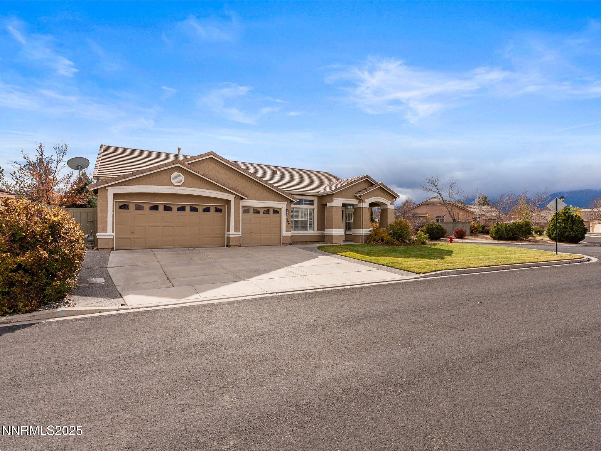 01-1300 S Fox Glen Ct-100