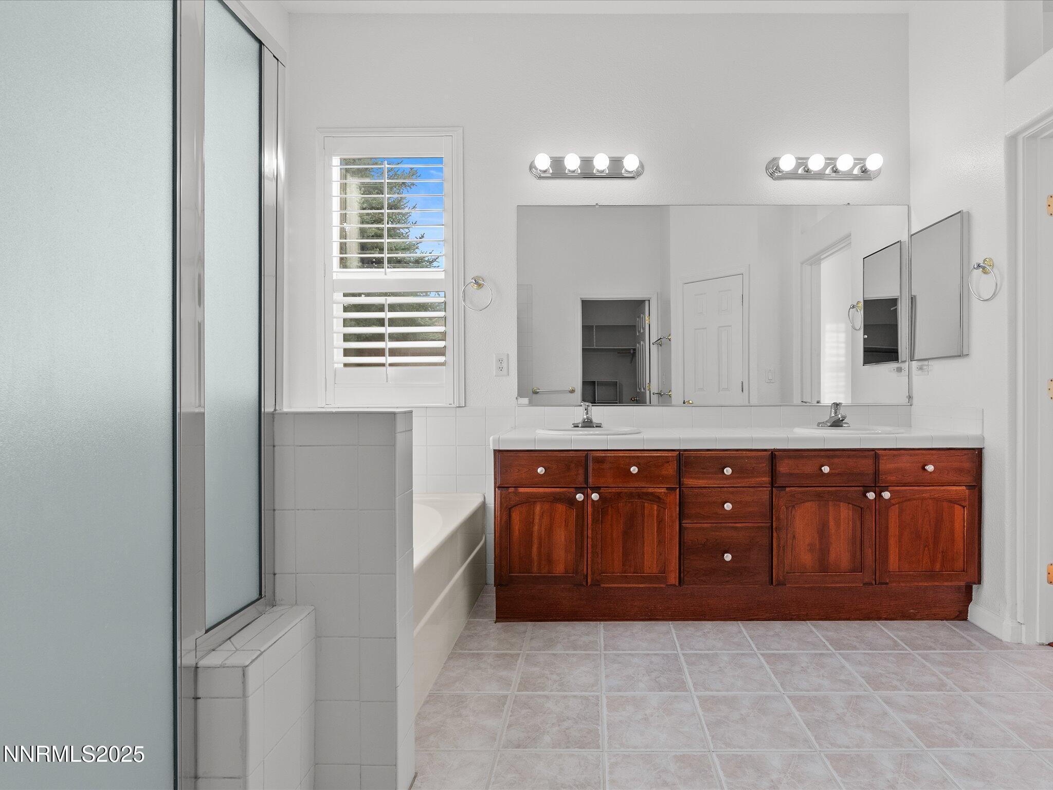 30-1300 S Fox Glen Ct-129