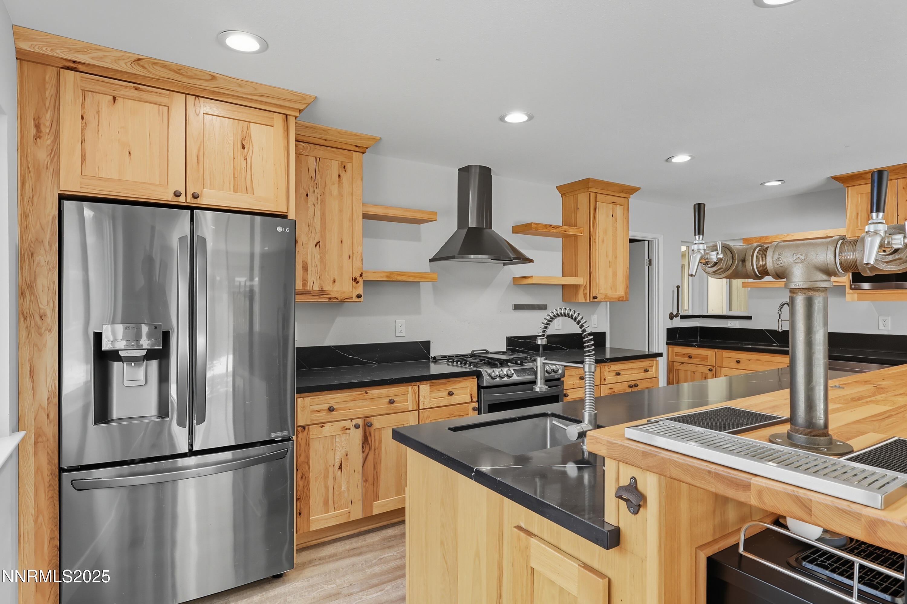 2025-09-14%2018.04.53-1