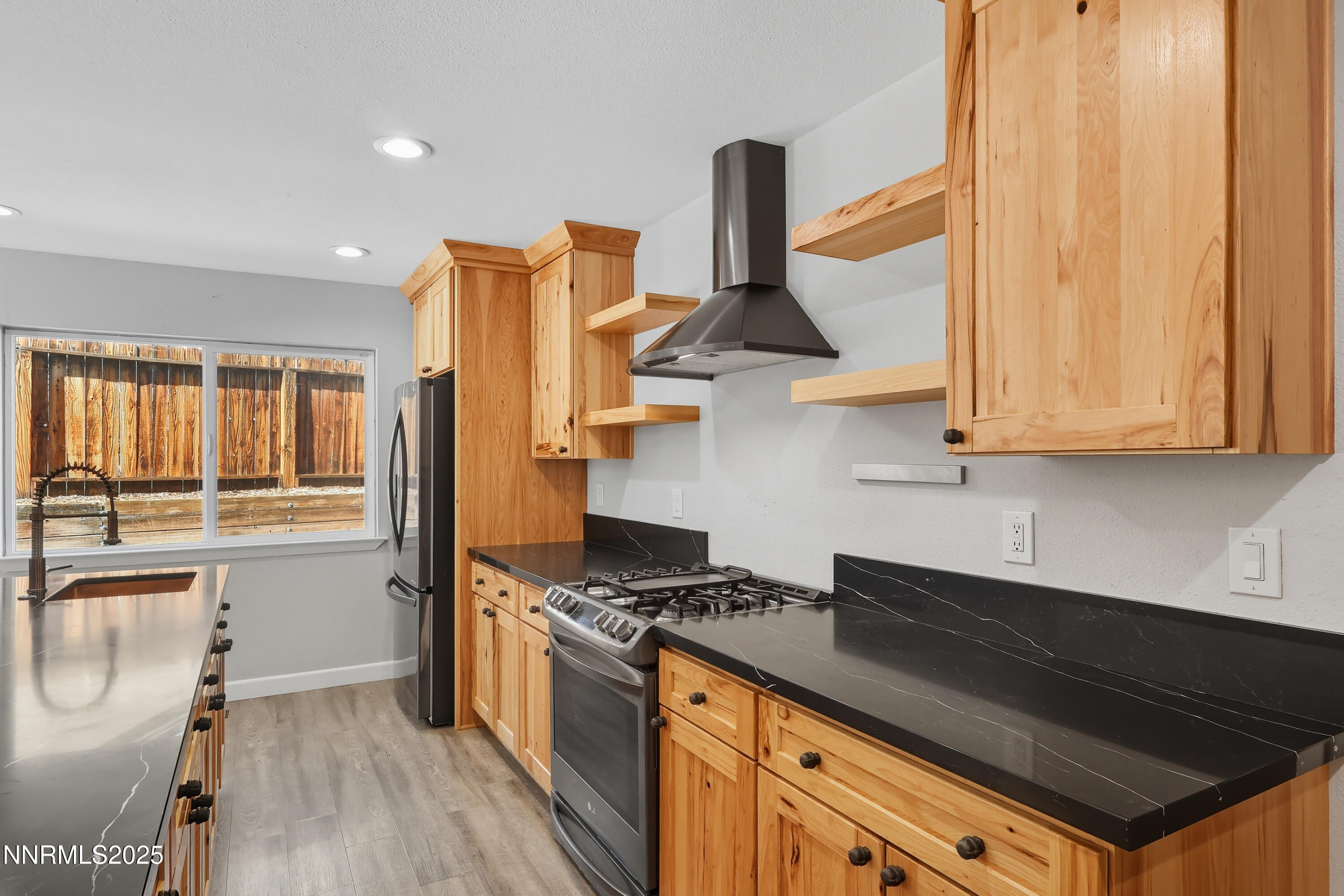 2025-09-14%2018.08.33-2