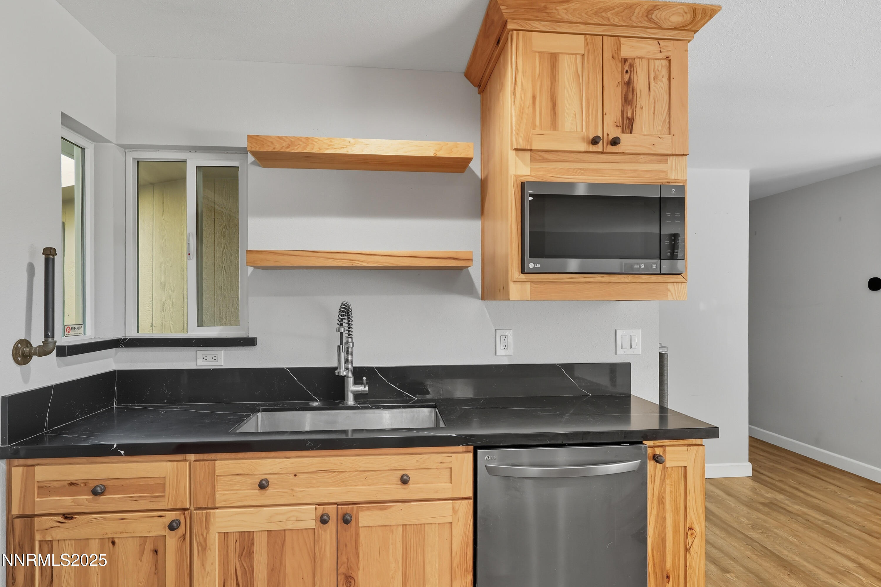 2025-09-14%2018.06.35-2