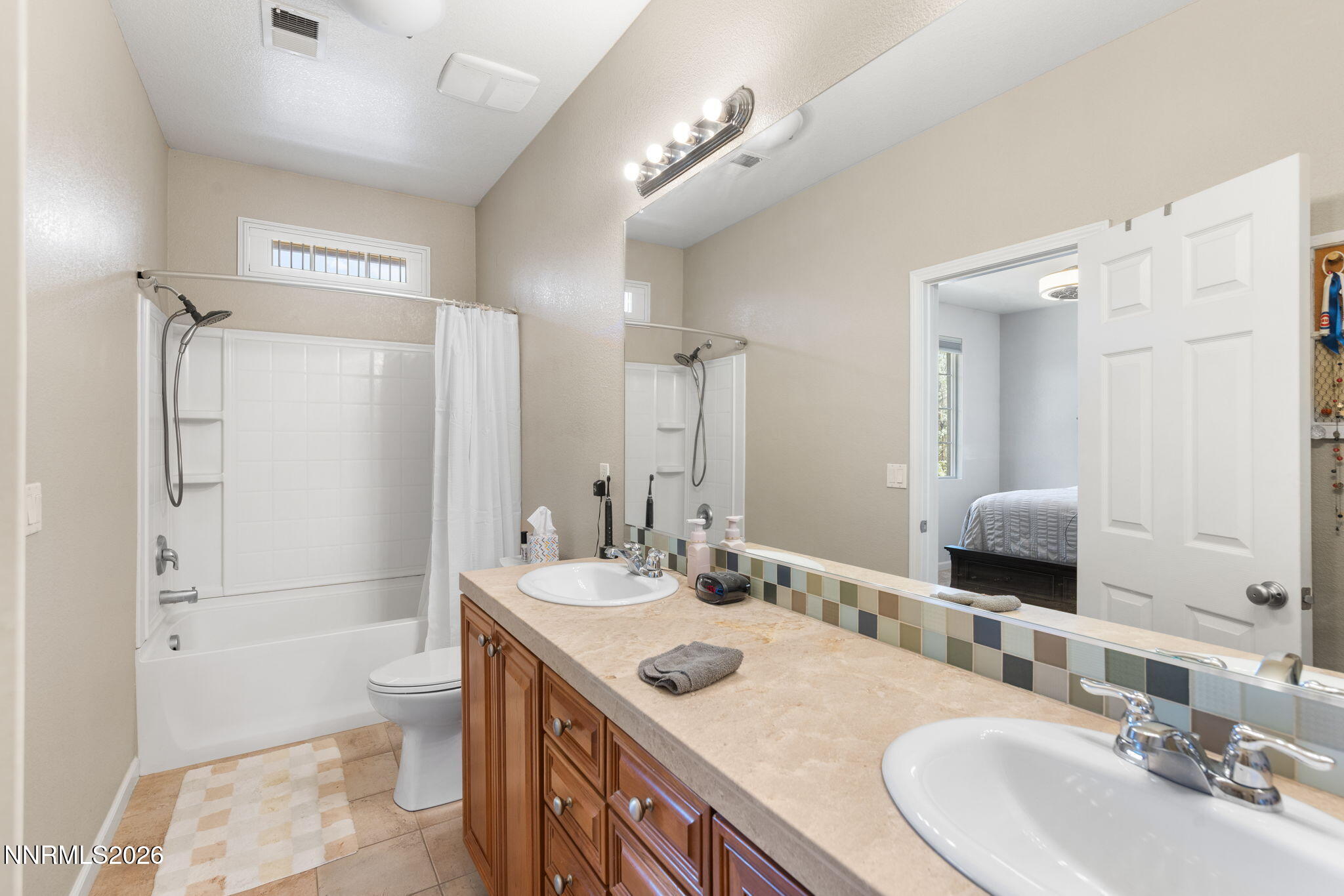 23-web-or-mls-1813 Stetson-023