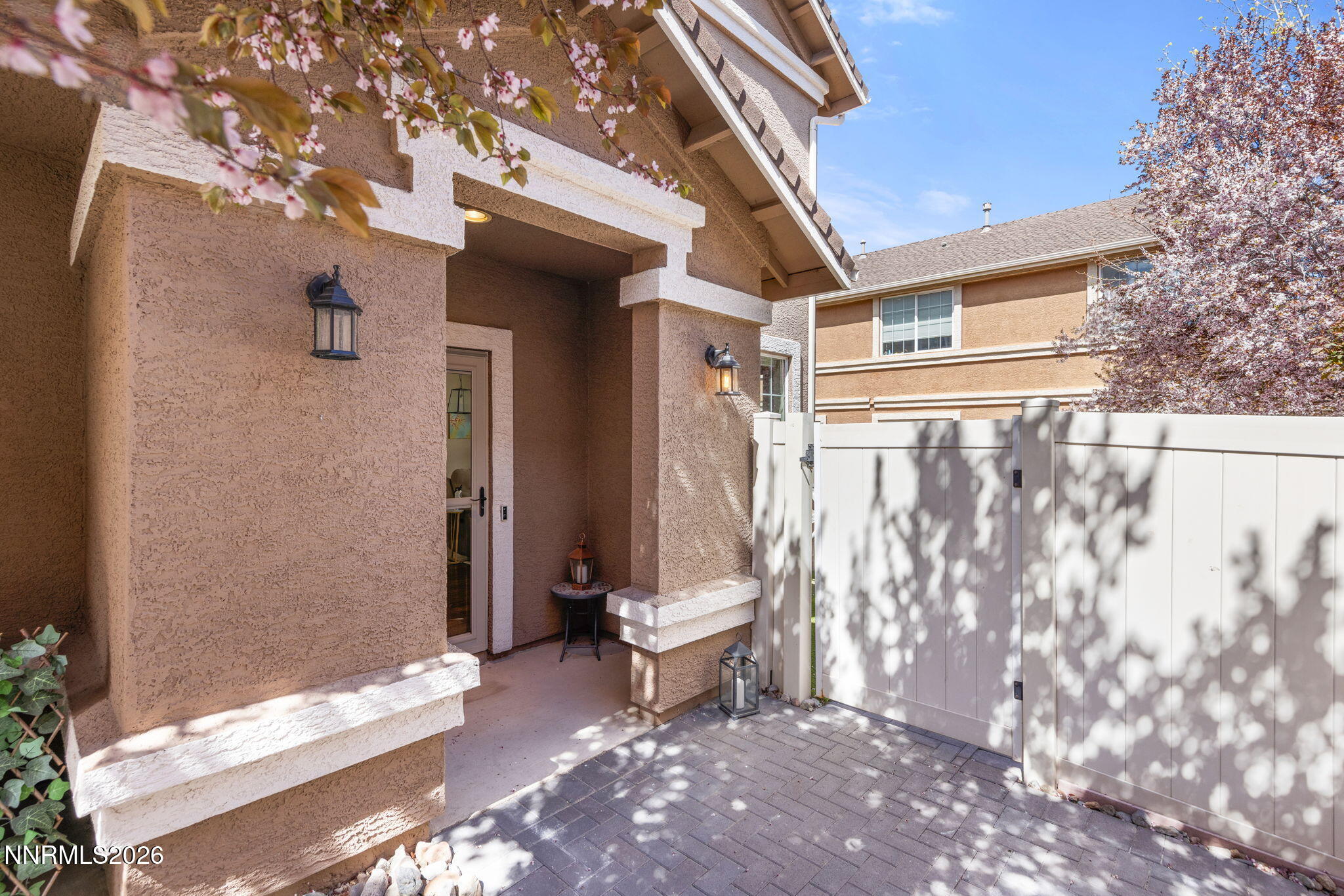 3-web-or-mls-1813 Stetson-003