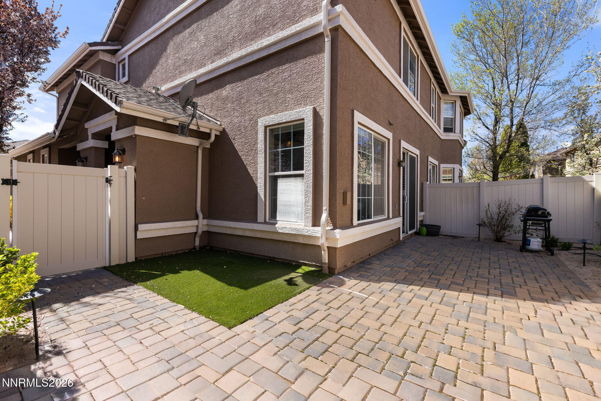 11-web-or-mls-1813 Stetson-011