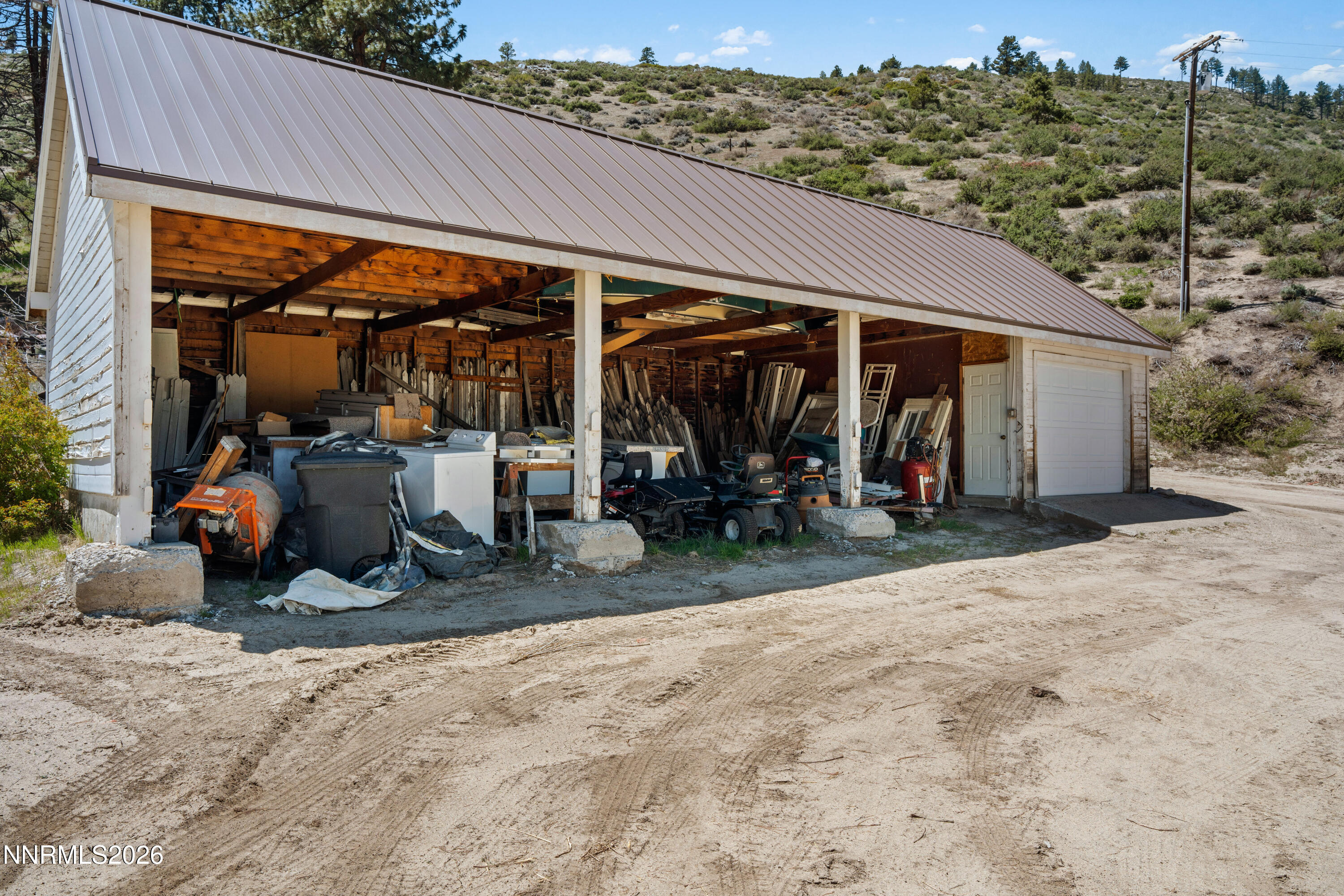 Storage and Shop