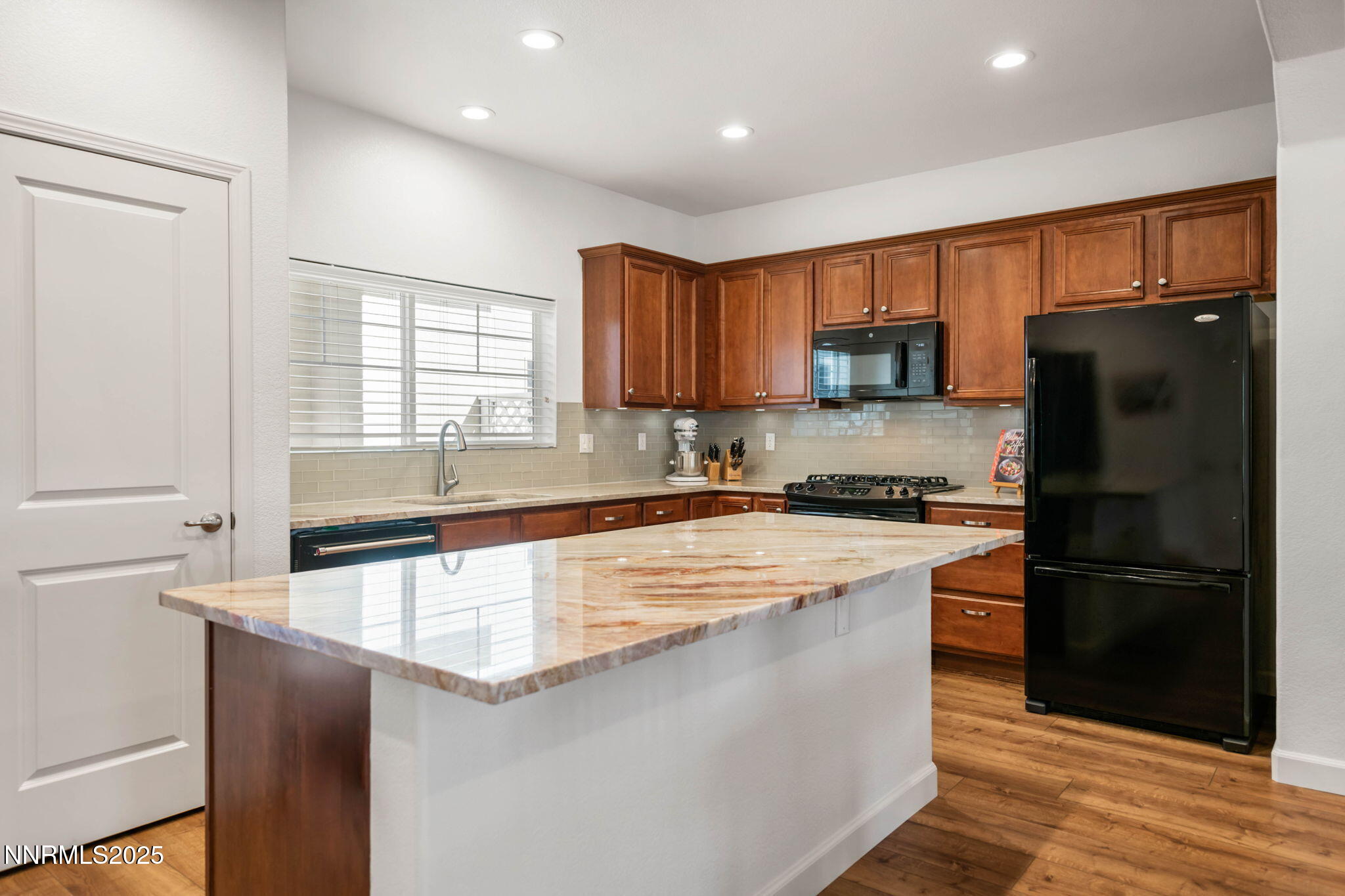 13-web-or-mls-DSC_9687-Edit