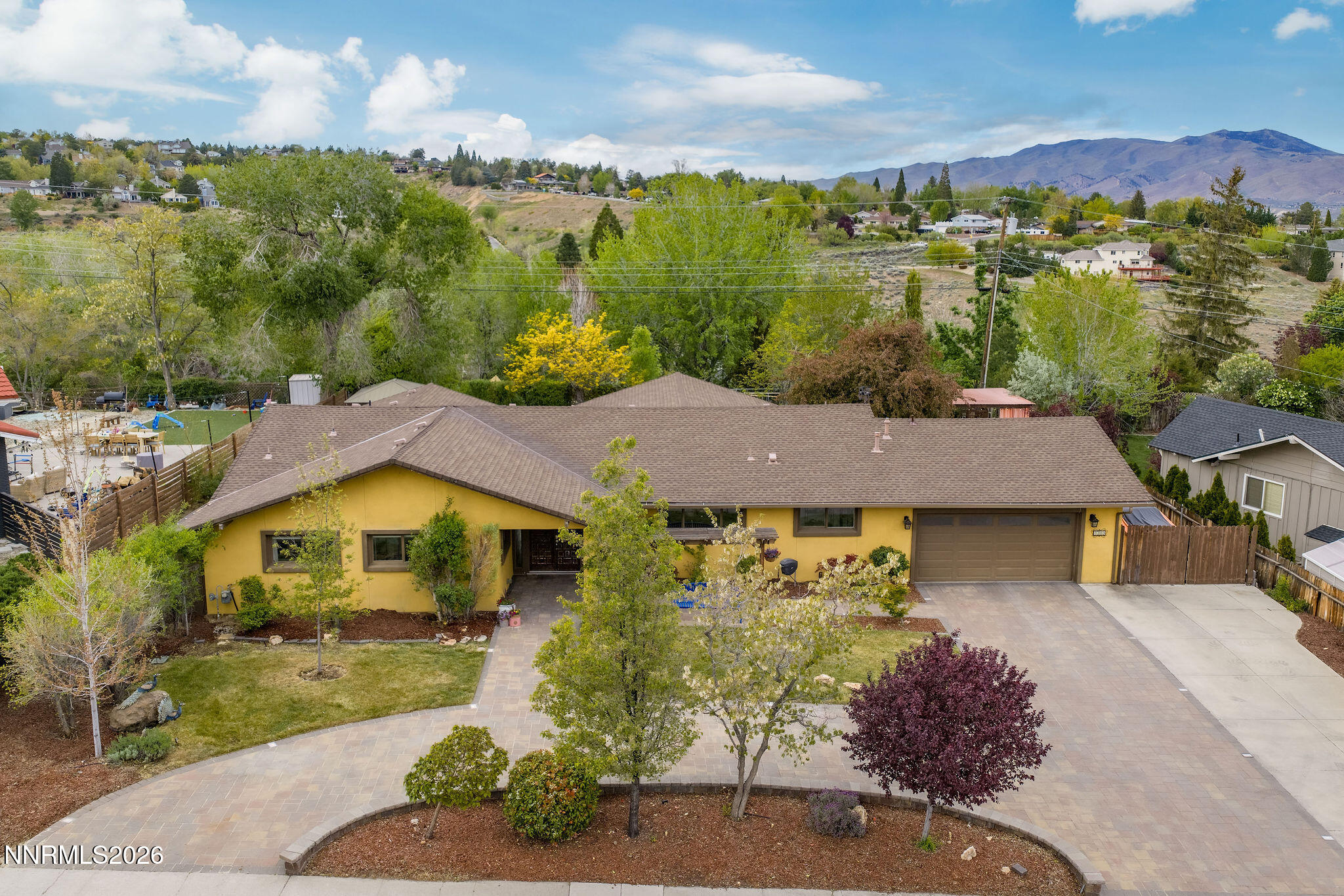 2785 Skyline Boulevard