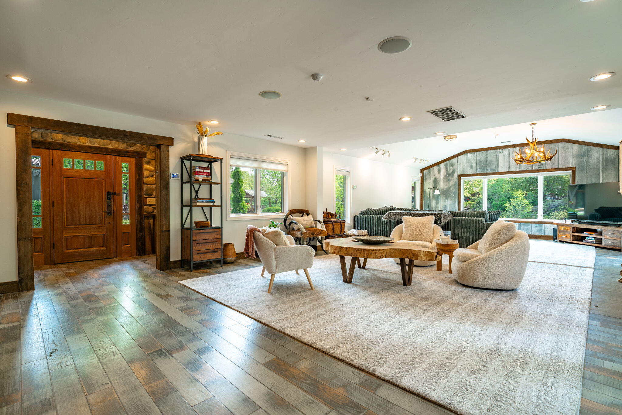 21-web-or-mls-4000 Goodsell-4