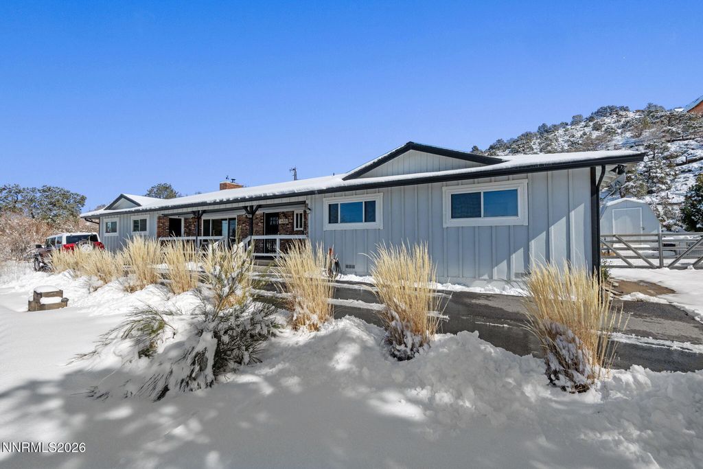 Photo of 14660 Rim Rock Drive, Reno, NV 89521 (MLS # 260001959)