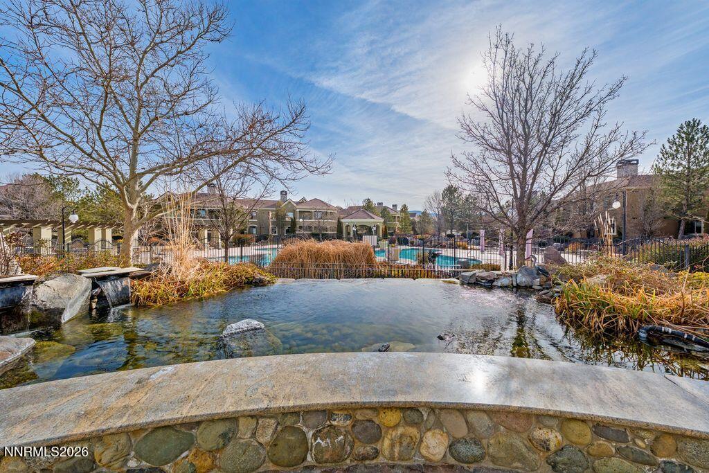 9900WIlburMay - waterfall to pool