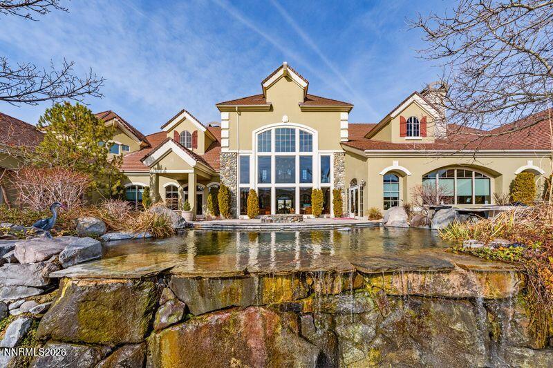 990 WIlbur May - Clubhouse use