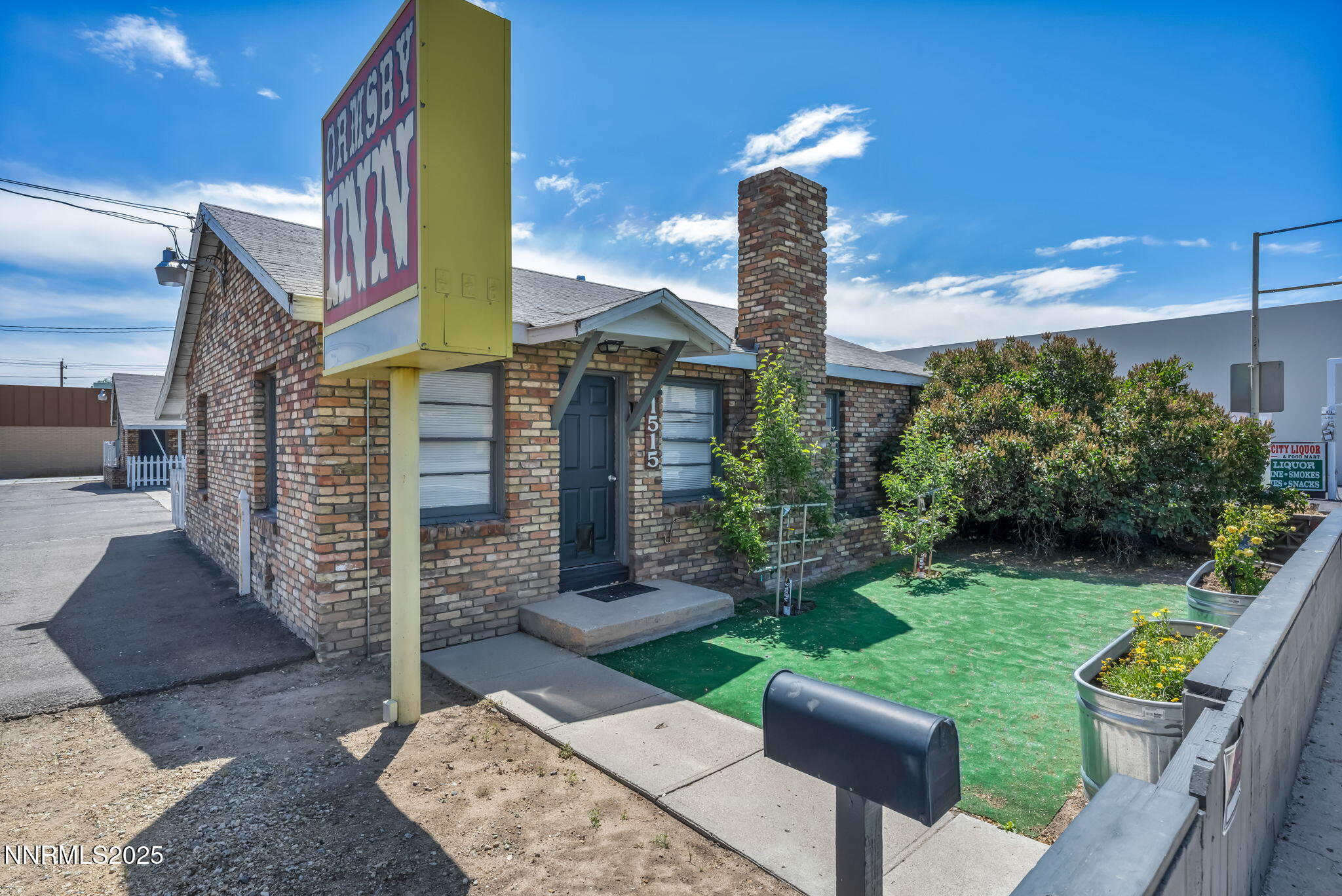 1515 N Carson Street