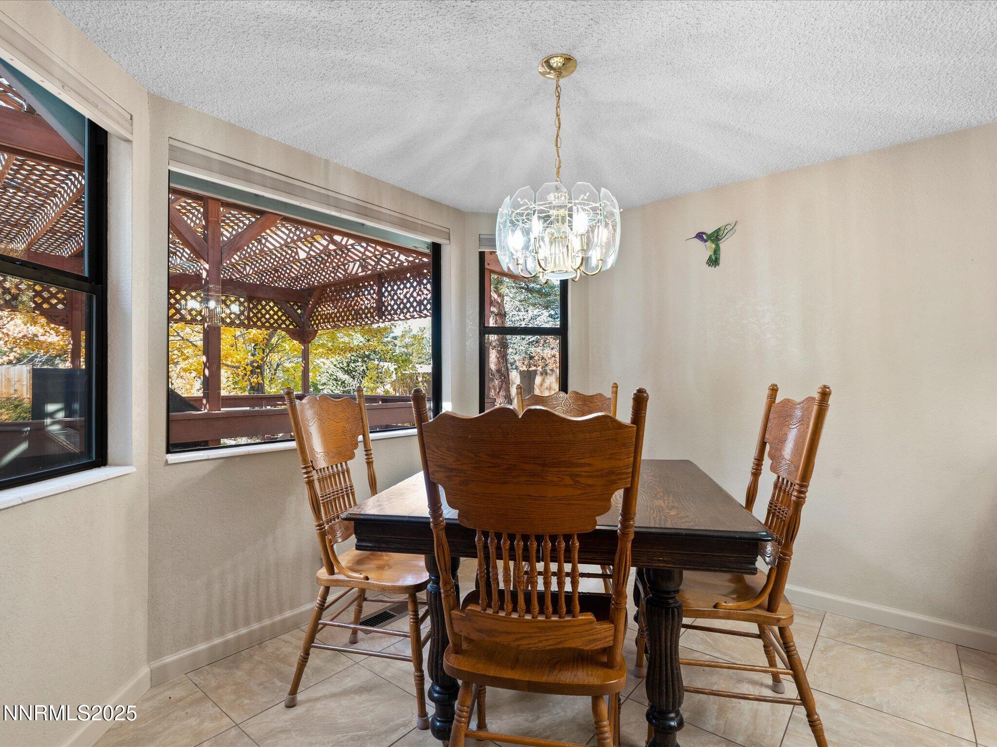 09-3330 Thornhill Dr-113