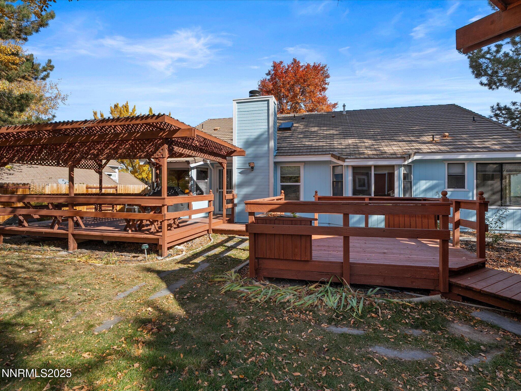 22-3330 Thornhill Dr-141