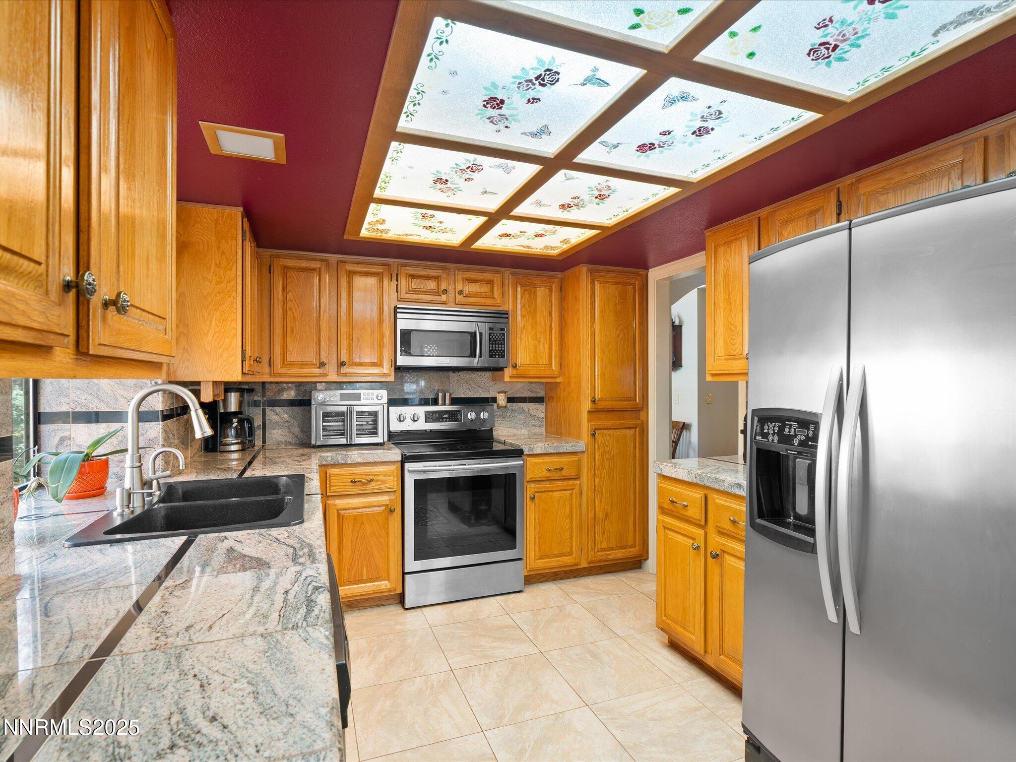 11-3330 Thornhill Dr-116