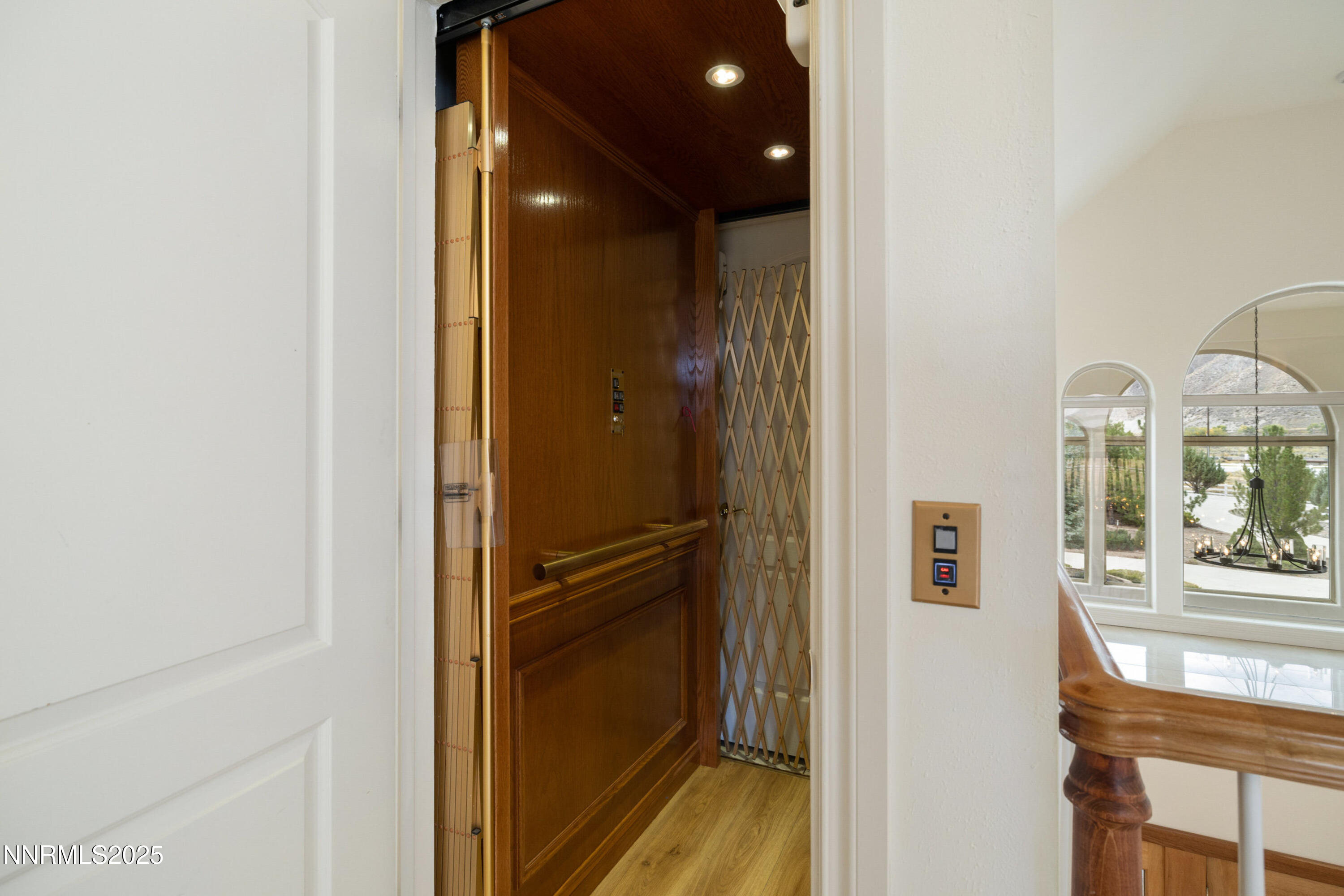 041_57-print-370_genoa_ln-44_42