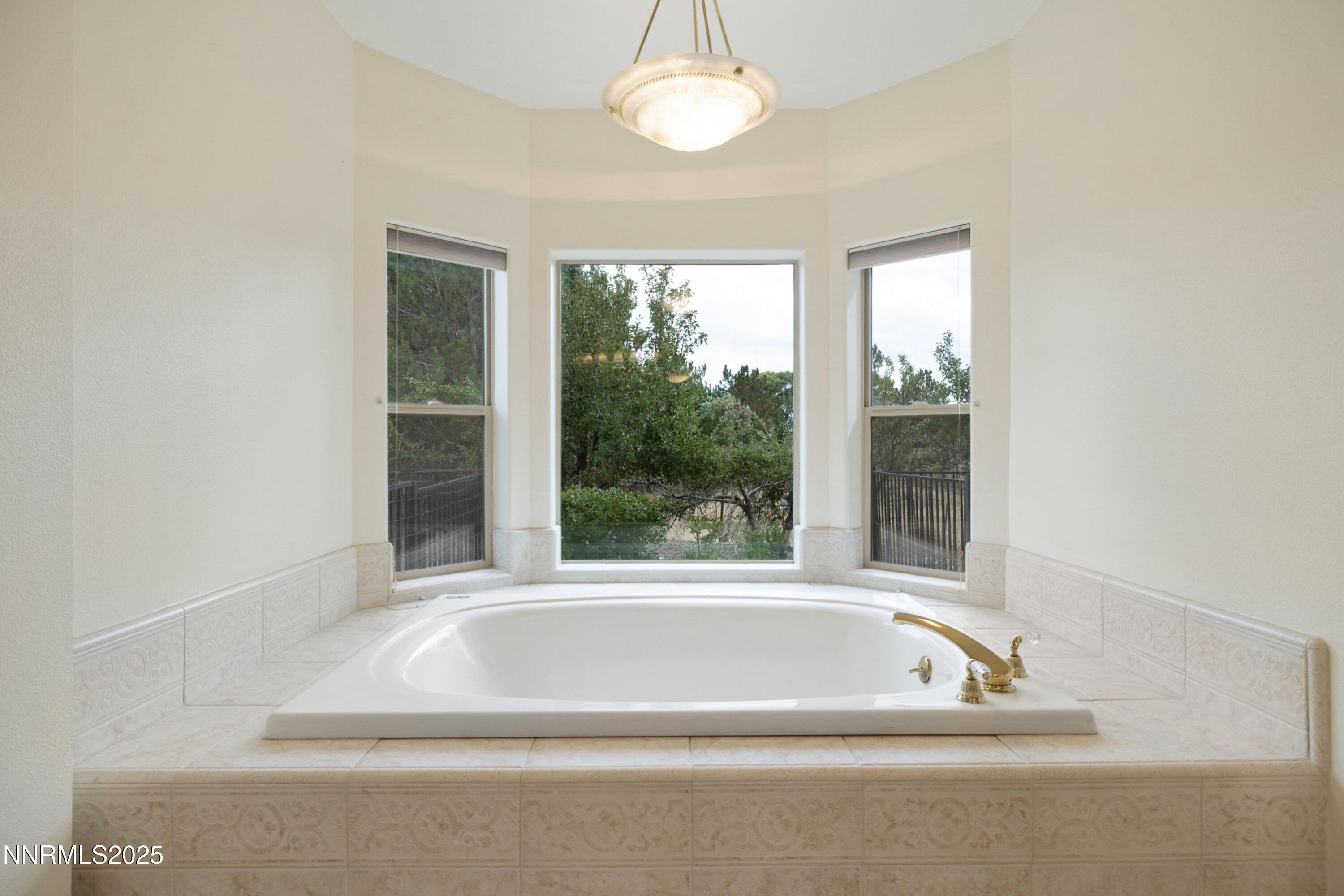 034_42-print-370_genoa_ln-31_366