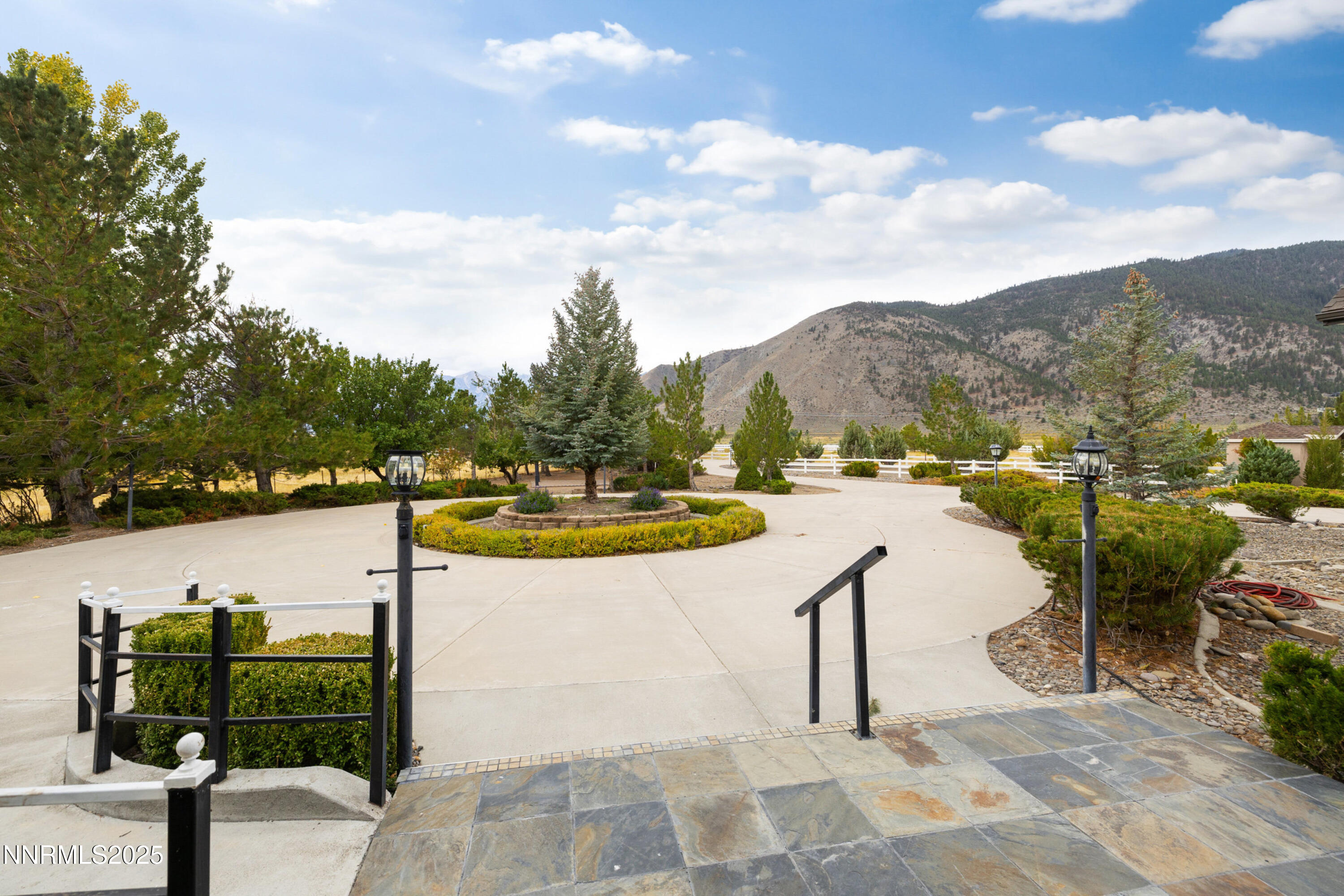 048_64-print-370_genoa_ln-51_484