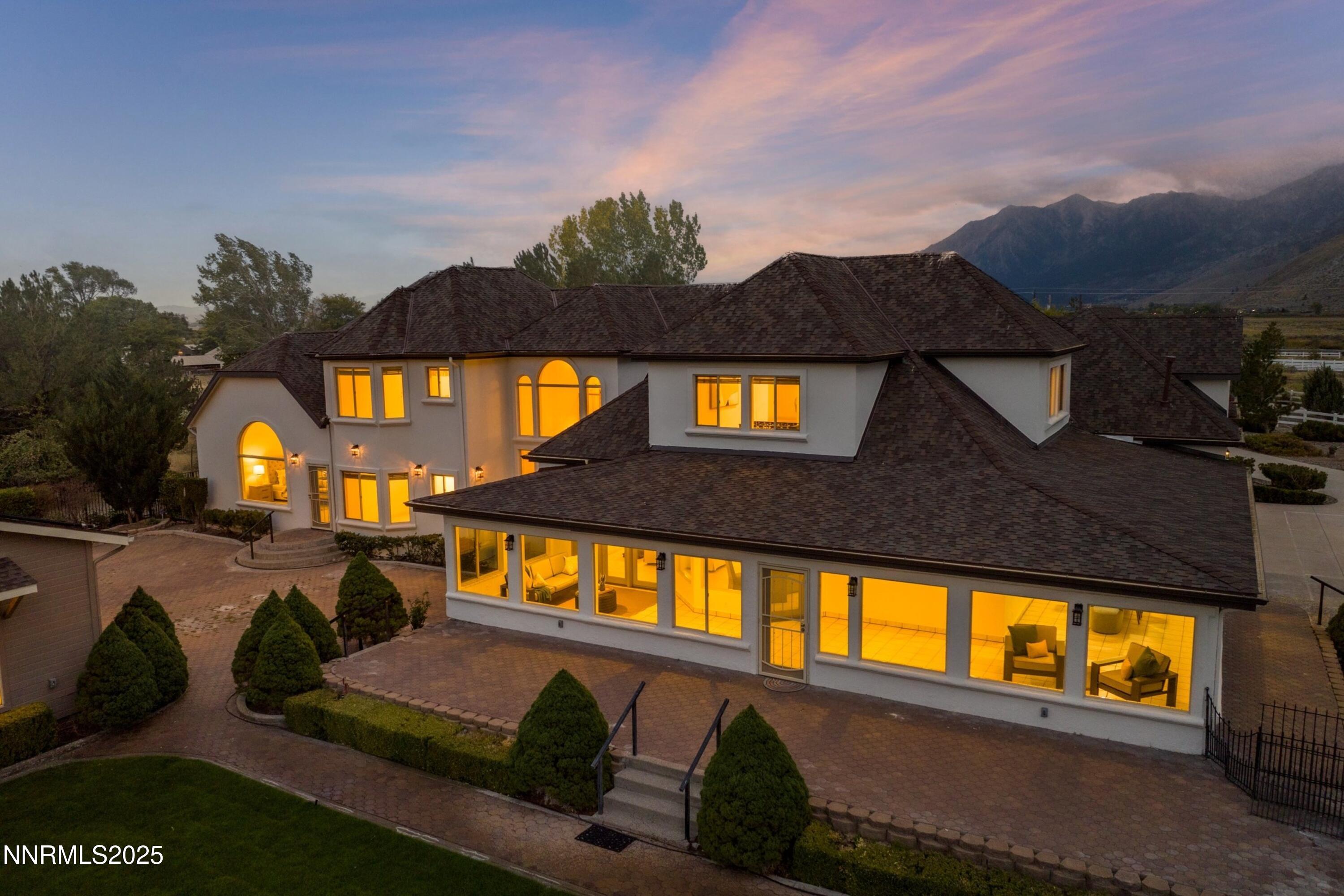 009_7-print-370_genoa_ln_twilight-10_225