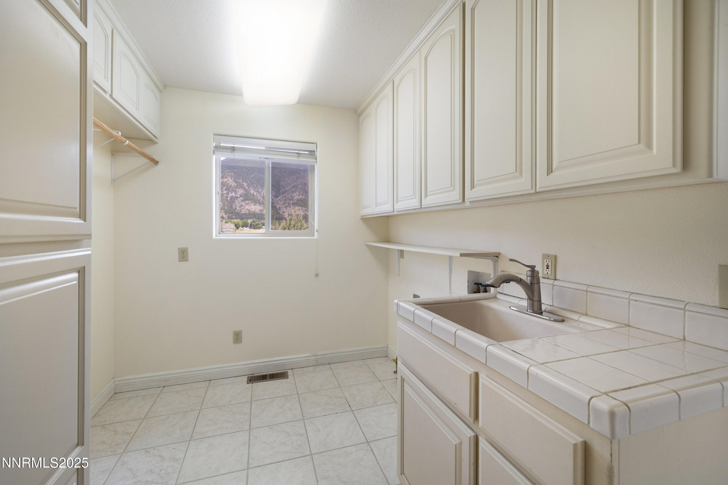 045_15-print-370_genoa_ln-2_881