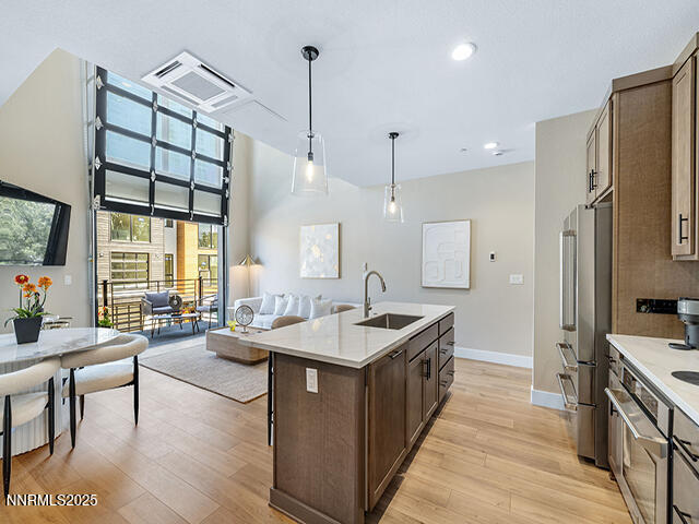 14-web-or-mls-18 on Lakeside 3 bed-15